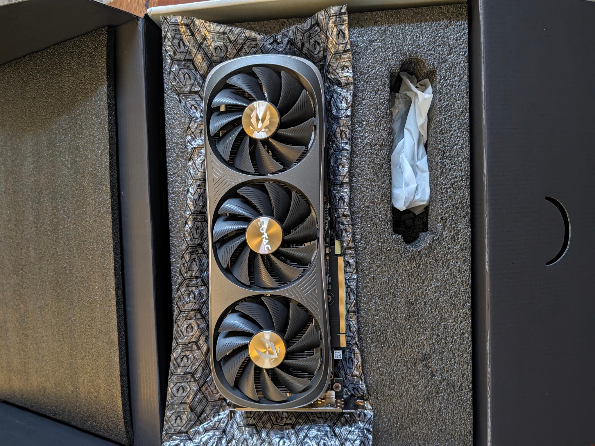 ZOTAC GAMING Trinity GeForce RTX 4070 Ti