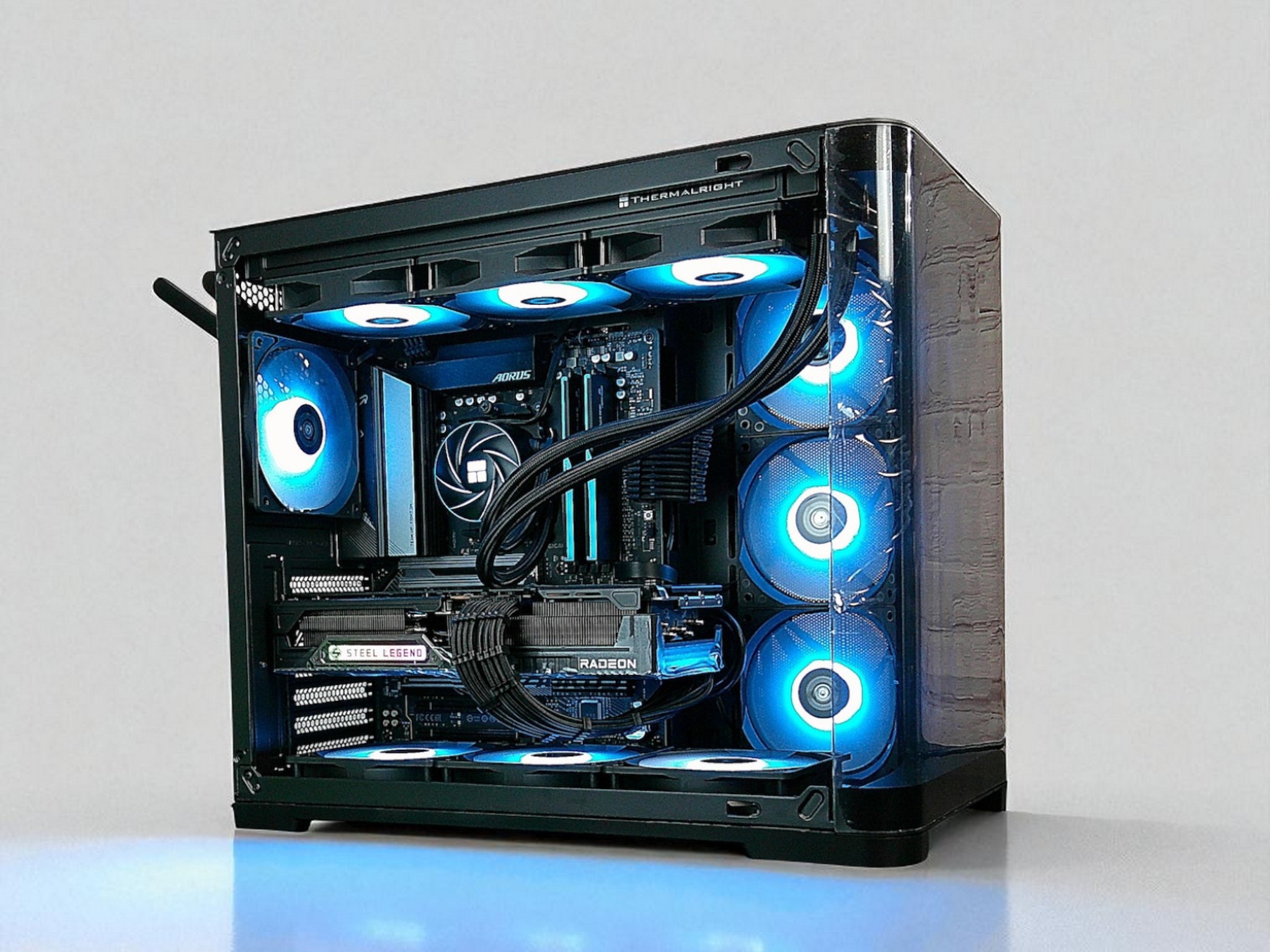 RX 9070 XT Ryzen 7 7700X 32GB DDR5 2TB M.2 Win 11 Pro Gaming PC