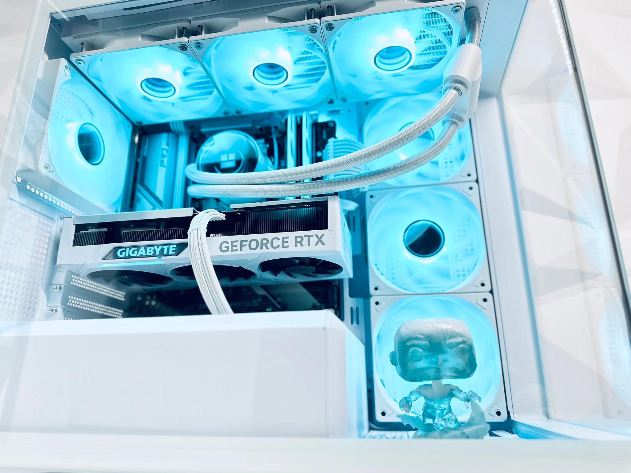 🧊🥶🧔‍♂️Iceman❄️Liquid Cooled Gaming PC❄️Nvidia RTX 4070 Ti 12GB❄️AMD Ryzen 7 7700❄️32GB DDR5