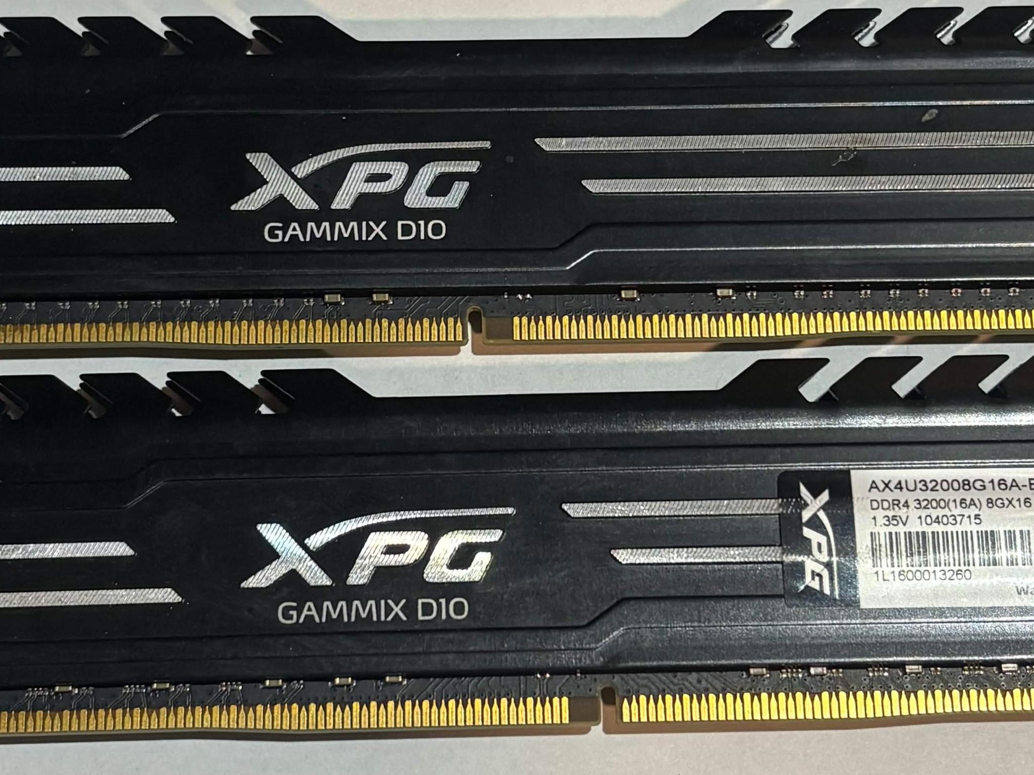 XPG Gammix D10 16GB (2x8GB) DDR4 3200MHz CL16 Gaming Memory Kit | Black | Tested Working