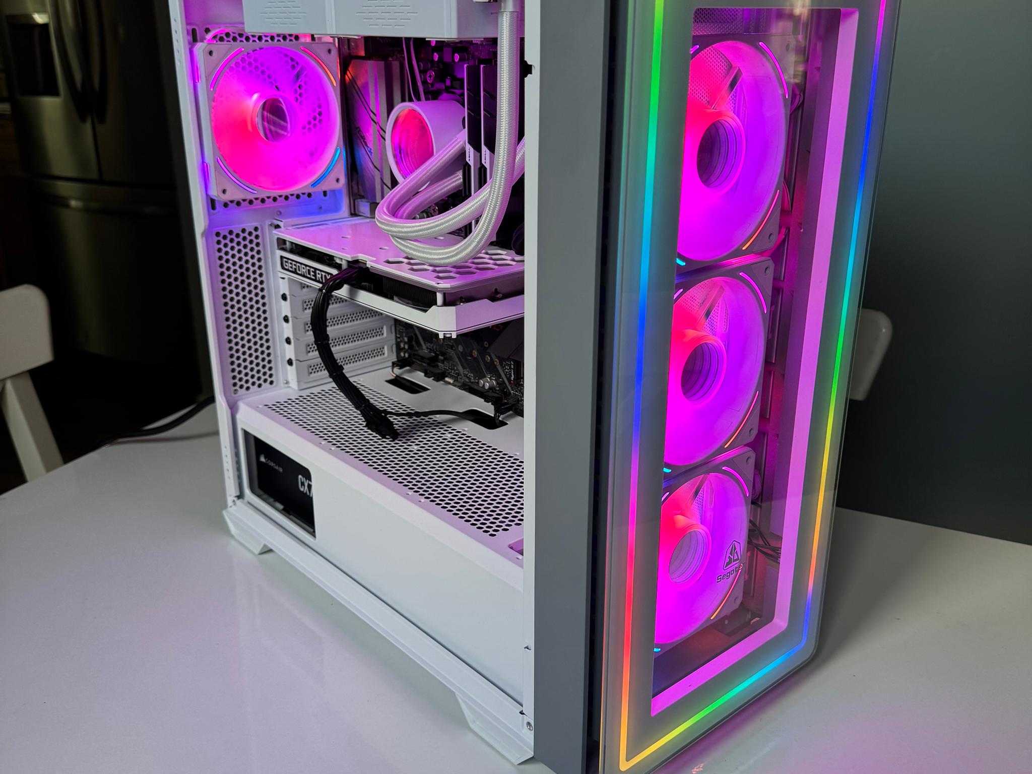 White Phantom | Custom Gaming PC | 3060 TI - R5 3600 - 16GB Ram - 512 SSD