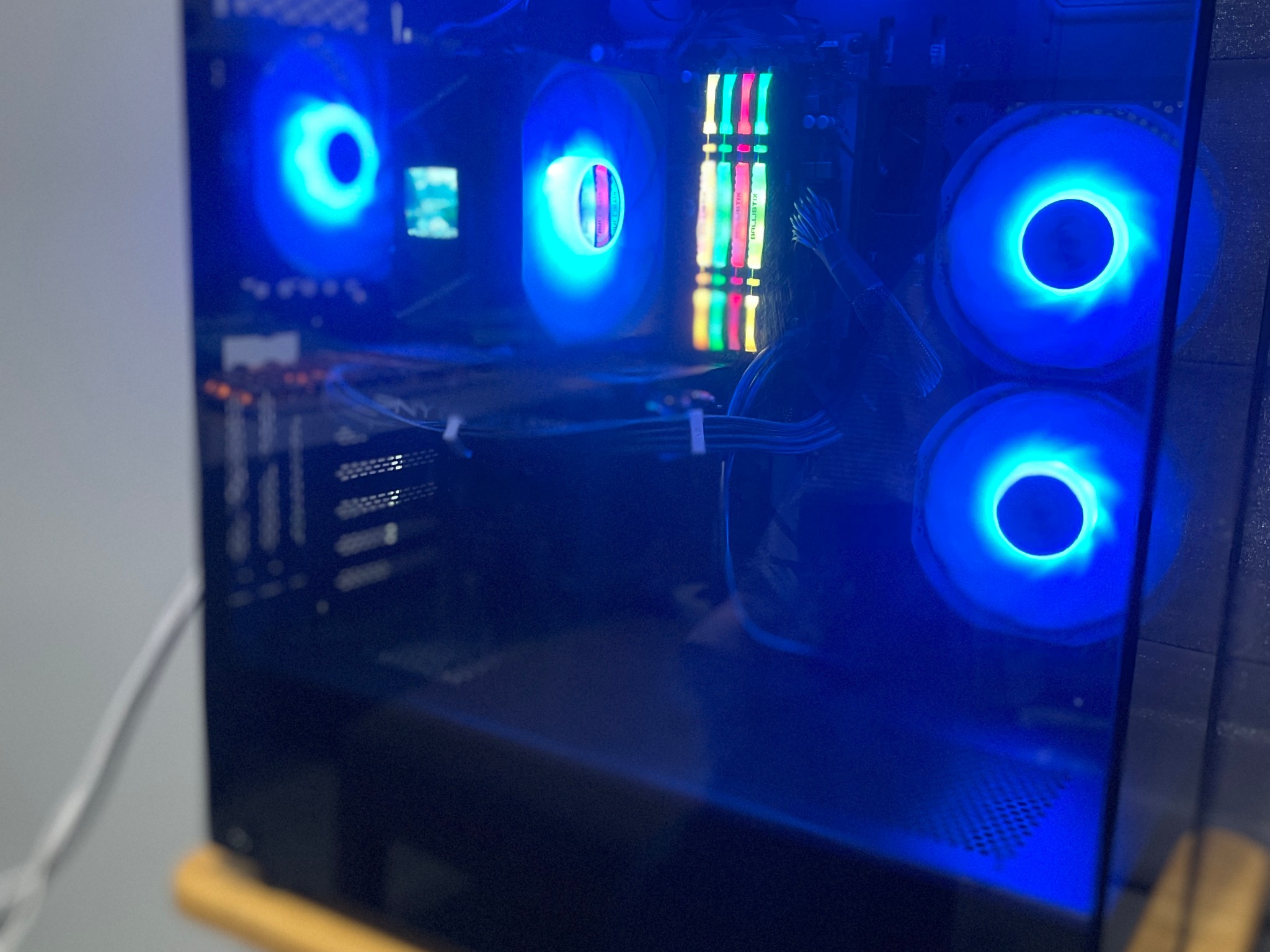 ♠️🖤♣️Blackout Phantom RTX 5060 Gaming PC♣️🖤♠️
