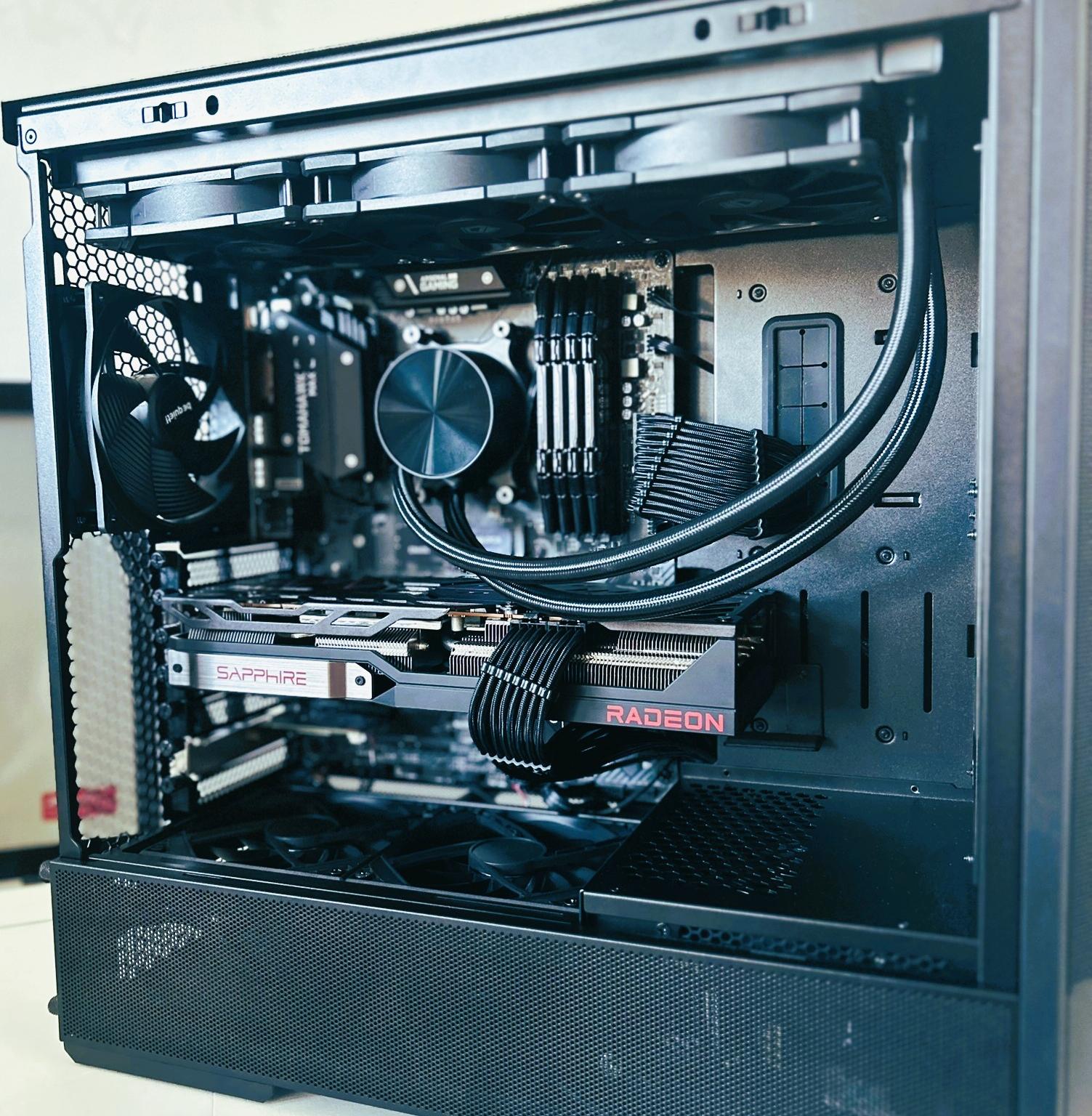 Black Death 5800x3D/RX 6800 16GB 64GBRAM
