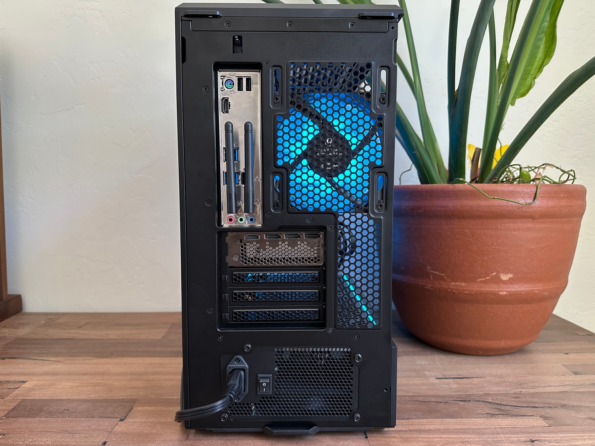 🟪 Linux PC 🟪 | RTX 3070 | i7-10700F | 2TB SSD | 16GB RAM | Linux Mint | WiFi