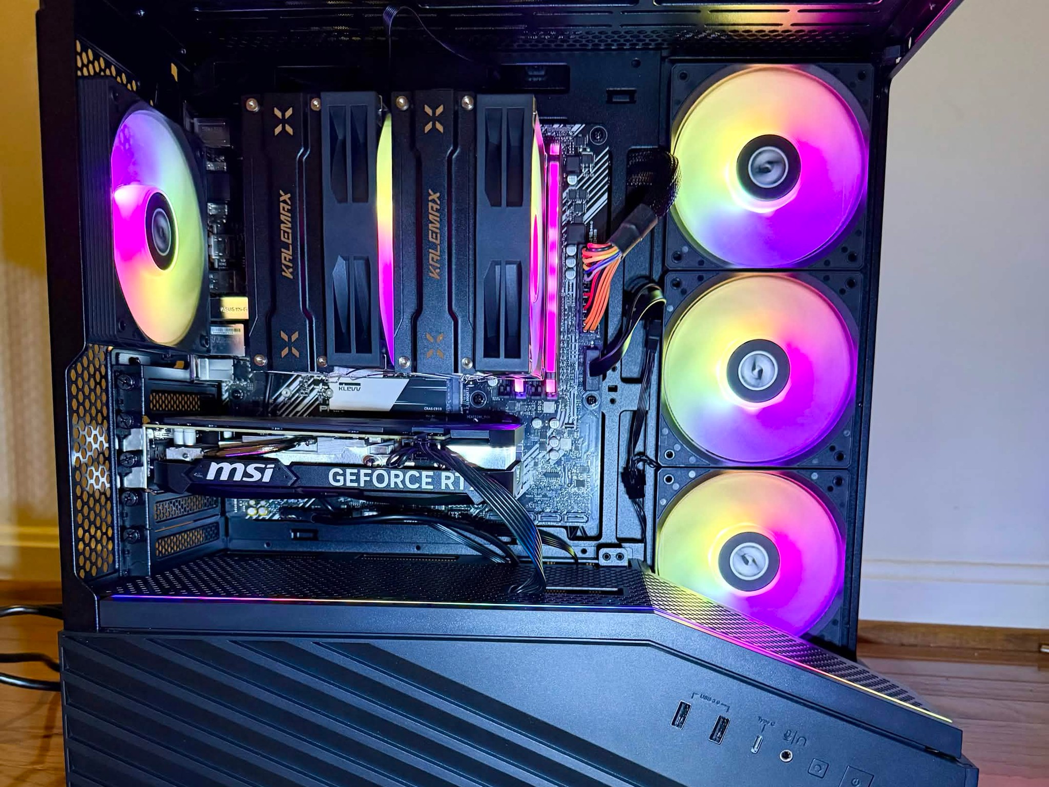 Gaming PC | RTX 4060 | Ryzen 7 5800x | 32GB RAM | 1TB SSD | Windows 11