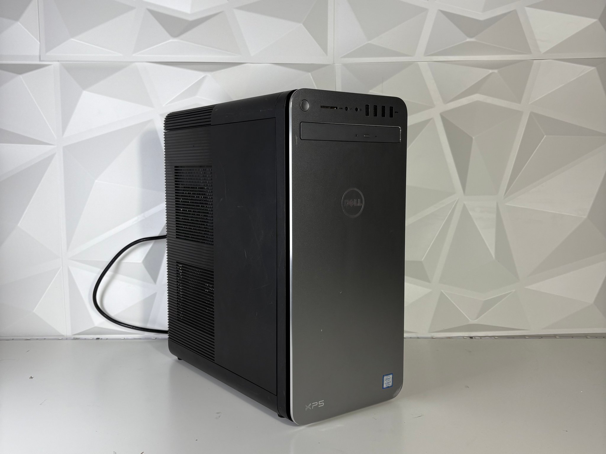 //XPS Gaming PC// - Core i7 7700, GTX 1650 Super, 16GB Ram, 512GB SSD