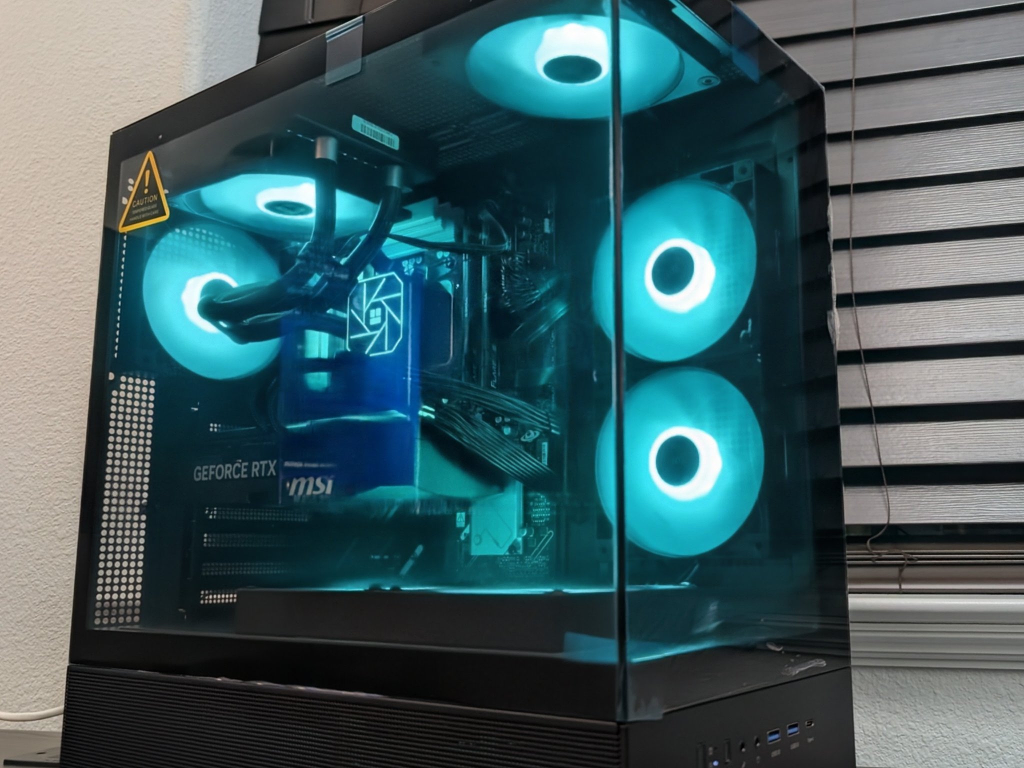 AMD RYZEN 7600X3D| MSI SHADOW RTX 5070 12GB| 32 GB DDR5 RAM| 1TB NVMe| WIFI| WINDOW 11| GAMING PC