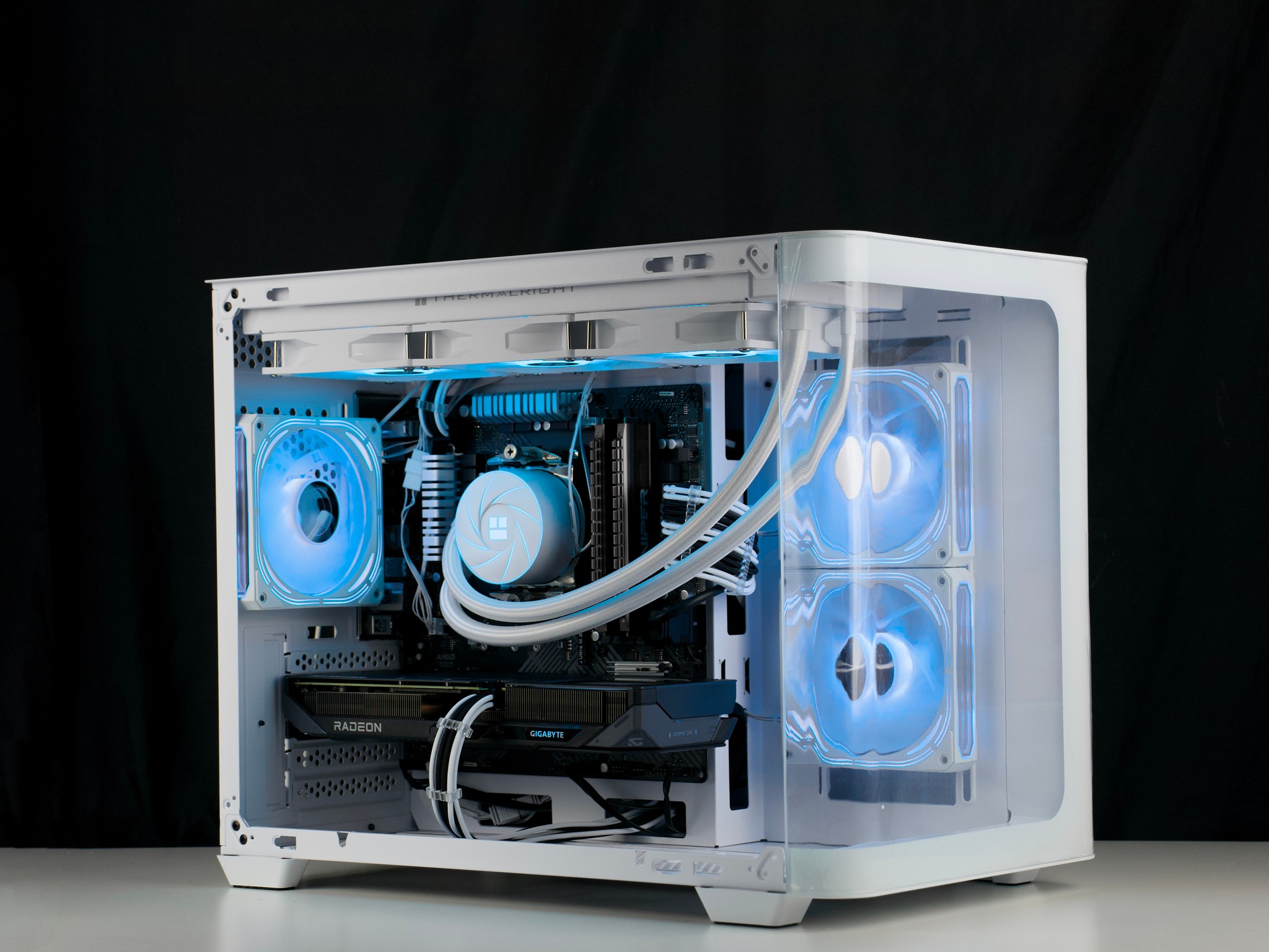❄️🧊💎 Whiteout 1440P Gaming PC | RX 9060 XT 16GB, Ryzen 7 5800X, 32GB RAM, 1TB | ❄️🧊💎