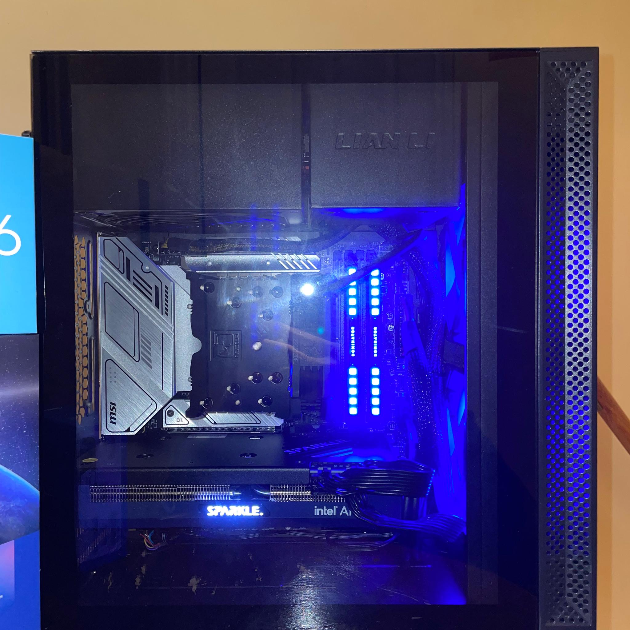 🔷The Blue Alchemist🔷 | Core i5-12600K | Arc A750 | 32GB DDR5 Dom Plat RAM | Intel 1TB NVMe SSD