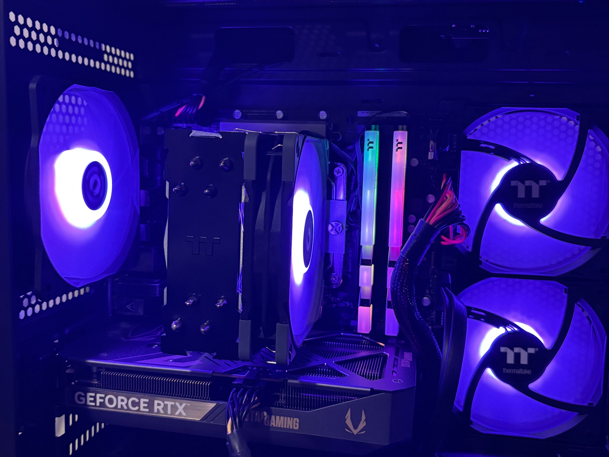 GeForce RTX 5060 Custom Gaming PC - Core i5-12600K, 16GB RAM, 1TB NVMe SSD