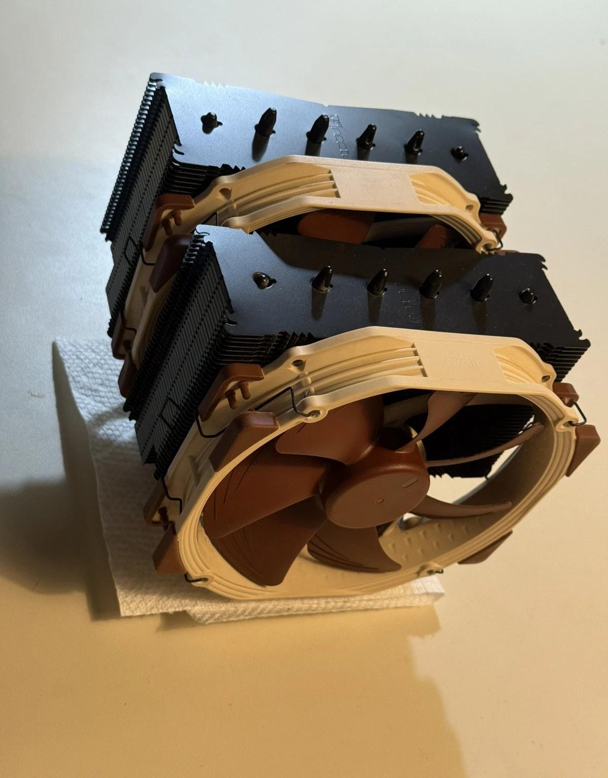 Noctua NH-D15 Premium CPU Cooler with 2x NF-A15 PWM Fans