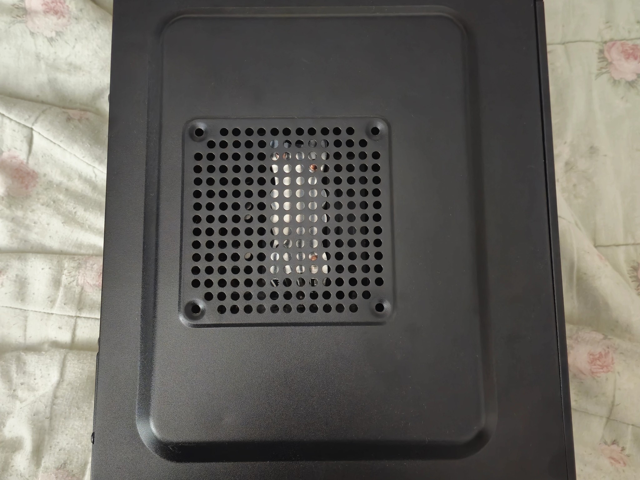 CUSTOM FX Rig | FX-8300 | MSI GTX 670 | 8GB DDR3 | 256GB SSD + 750GB HDD | WiFi Internal Card