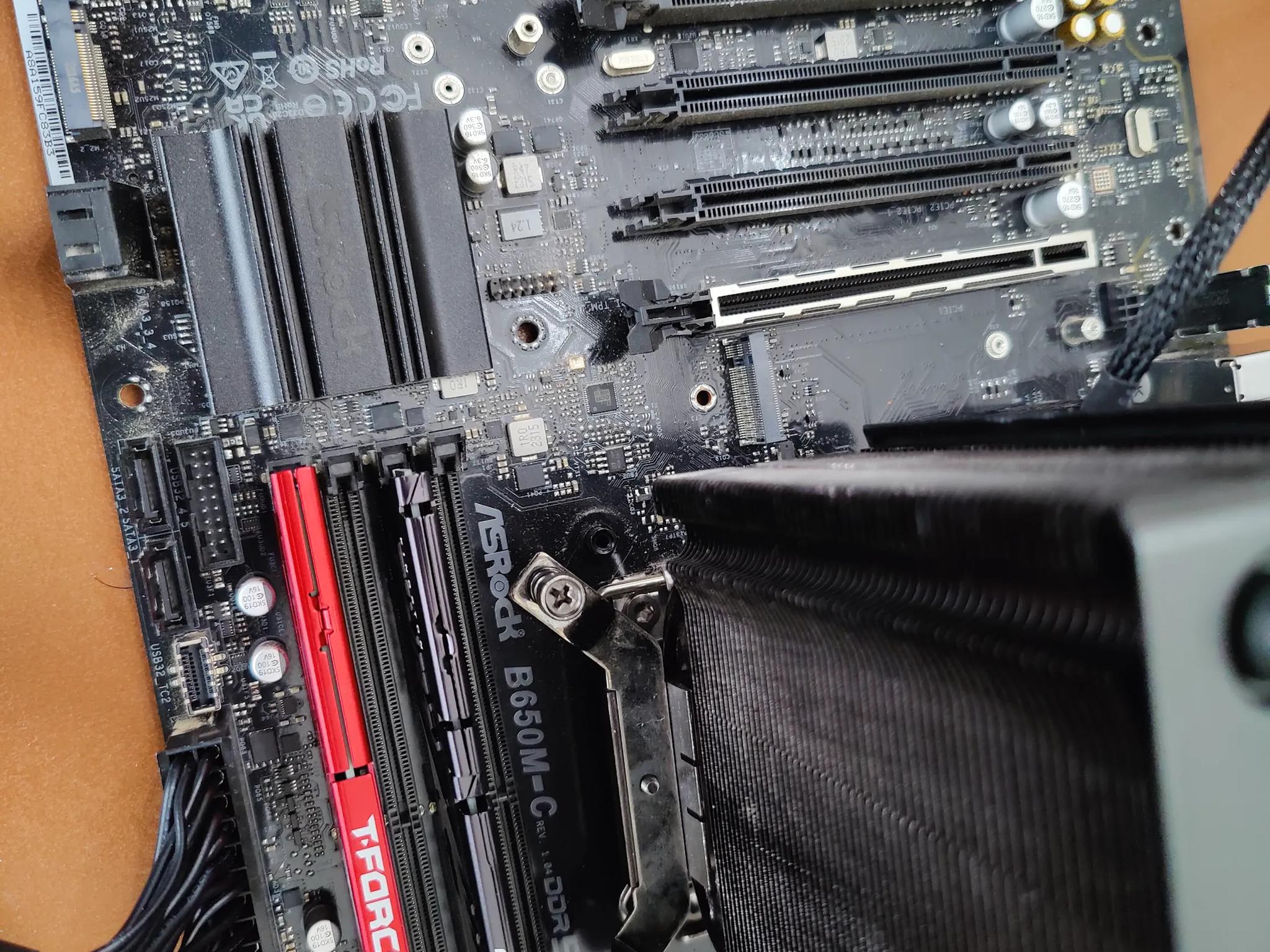 Asrock B650m-c with 24gb DDR5 and 800w PSU