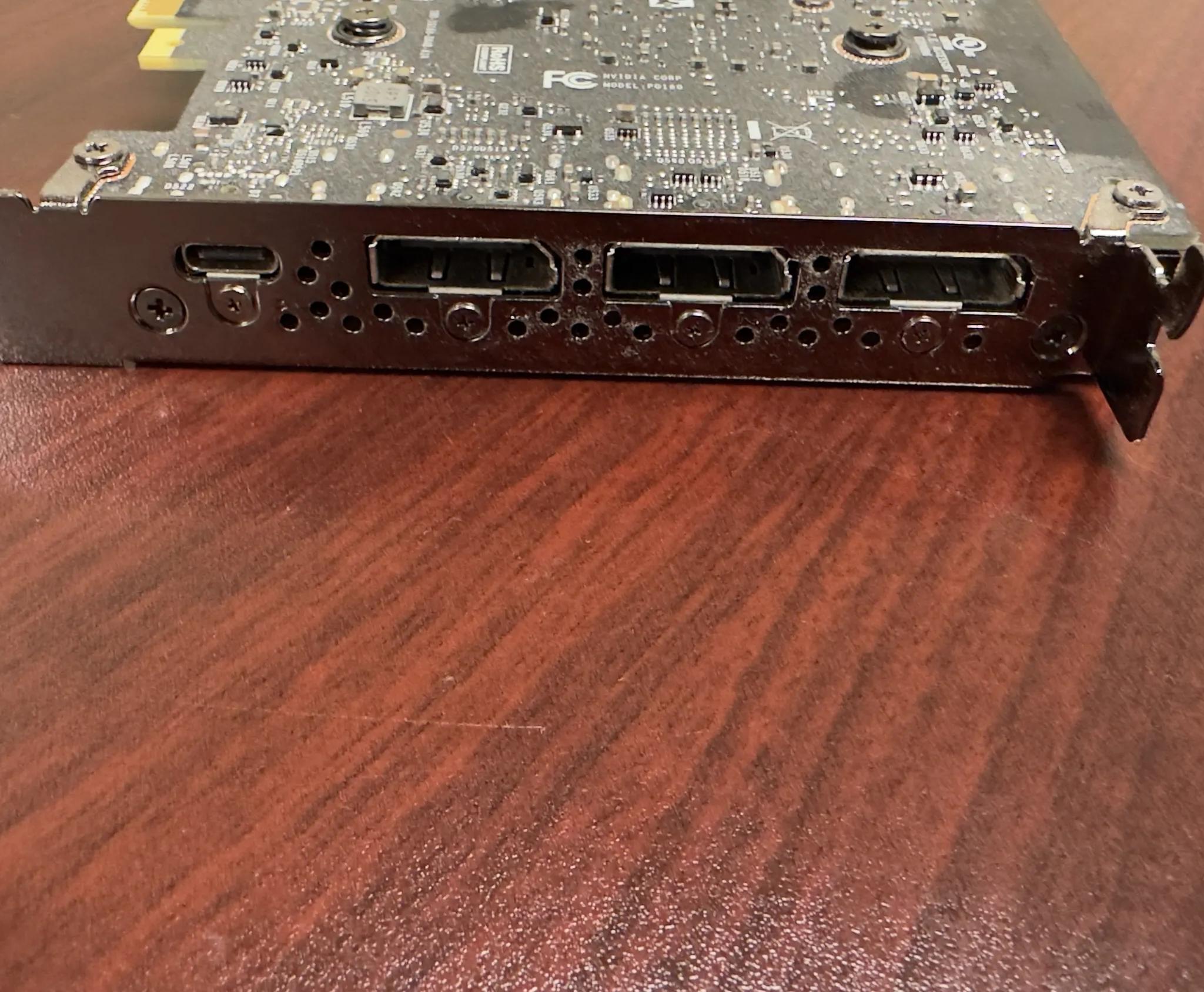 Nvidia Quadro RTX 4000 | Jawa