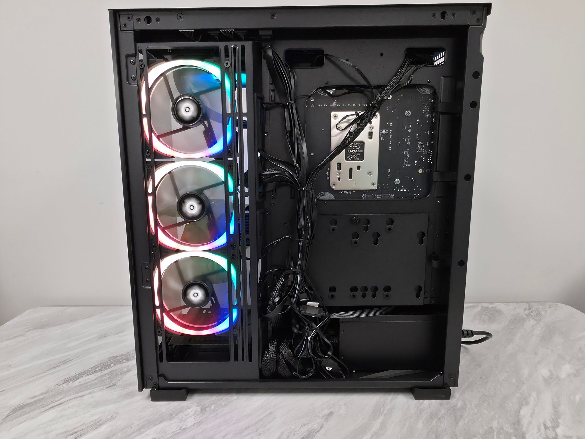 BCPC l 1440p High FPS Streaming Gaming PC l RTX 5070 TI l 9800X3D l 32GB DDR5 6000MHz l 2TB M.2
