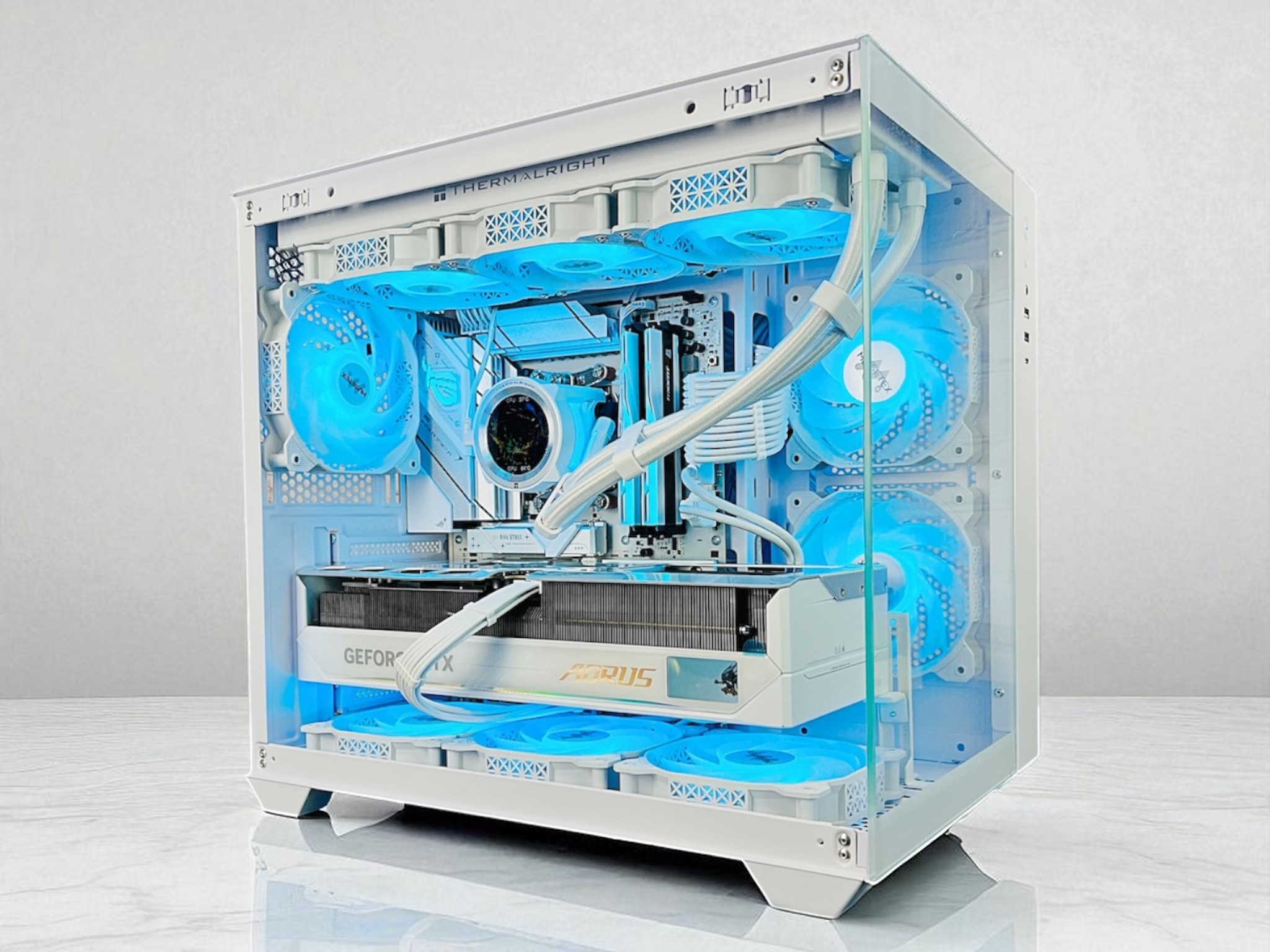 5080 AORUS MASTER ICE Ryzen 7 9800X3D 32GB DDR5 2TB M.2 WIFI 7 Win 11 Pro