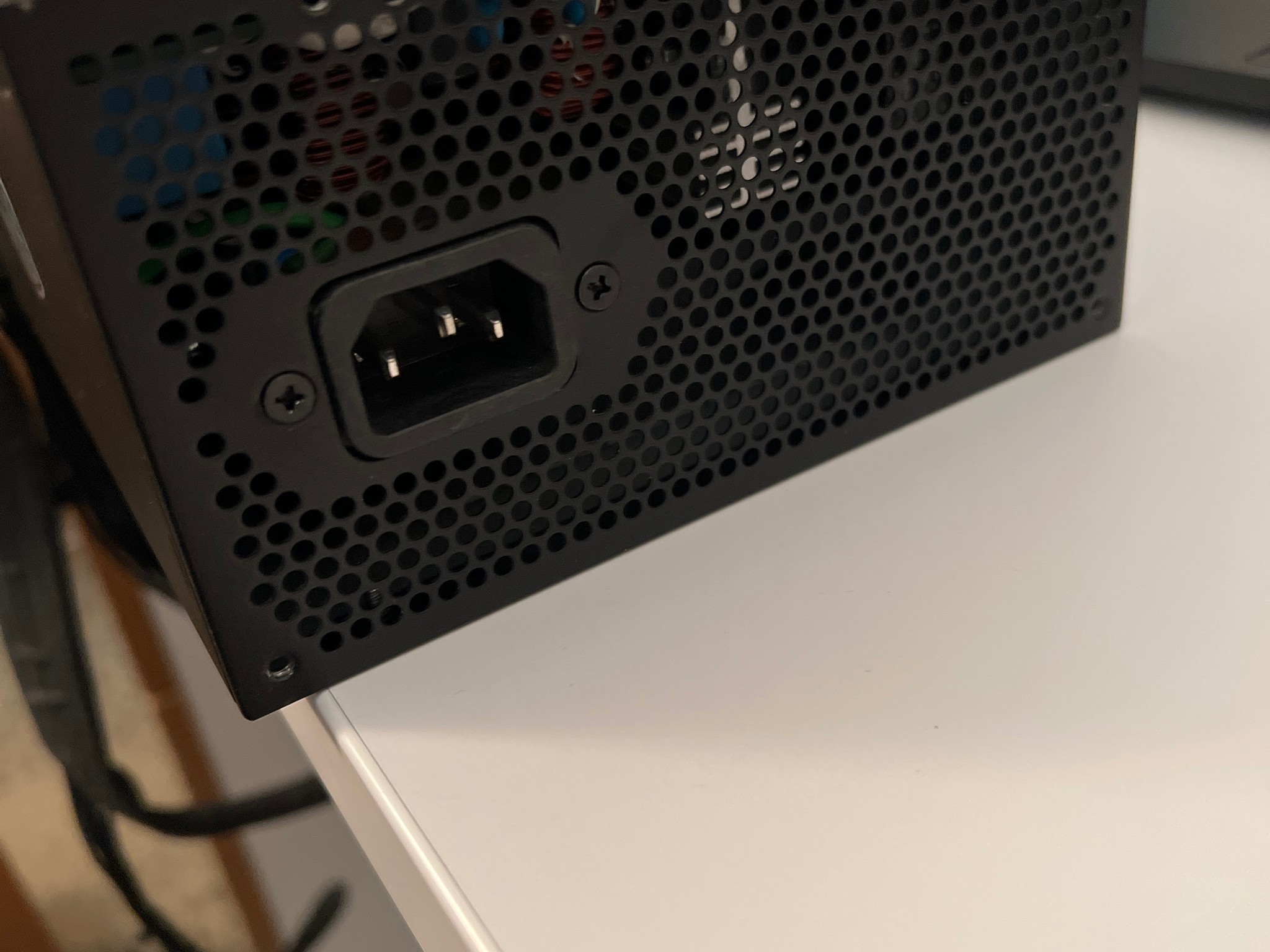  800 W 80 Plus Gold certified ATX power supply