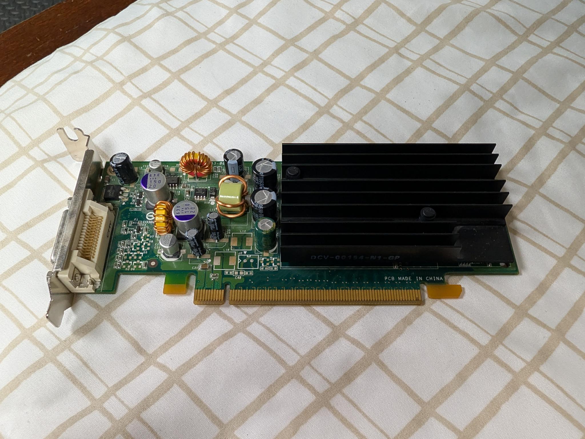 Nvidia Quadro NVS 285 - 128MB DDR2 VRAM - NV44 - 1x DMS59 connector