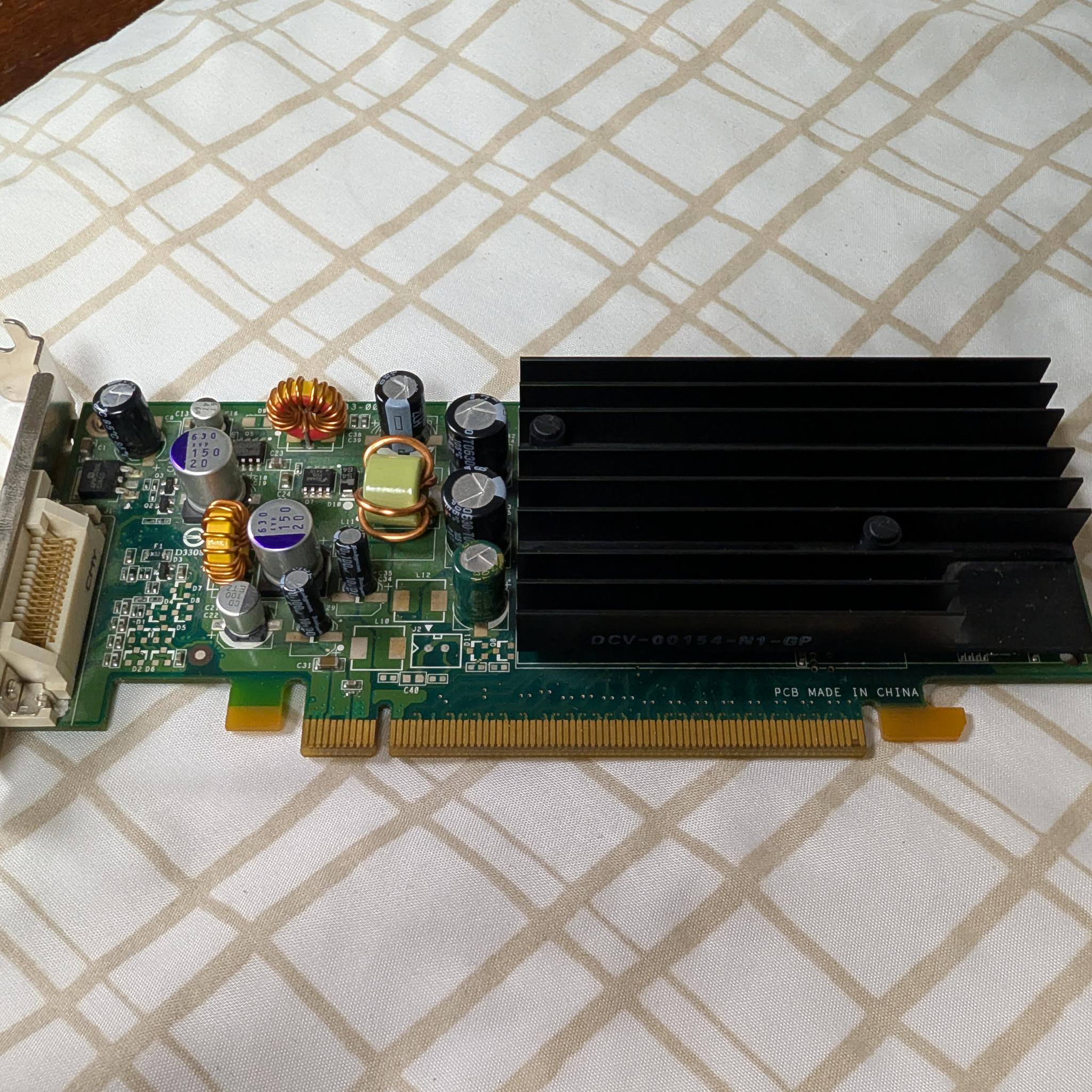 Nvidia Quadro NVS 285 - 128MB DDR2 VRAM - NV44 - 1x DMS59 connector