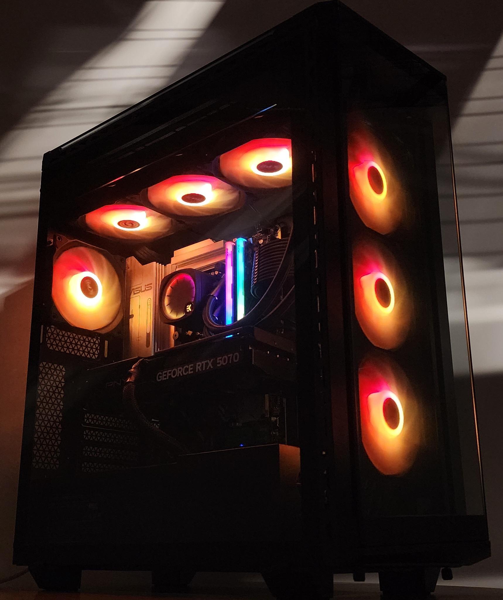 Gaming PC Ultra 5 250KF 32GB RAM 1TB SSD RTX 5070 12GB Windows 11 Computer