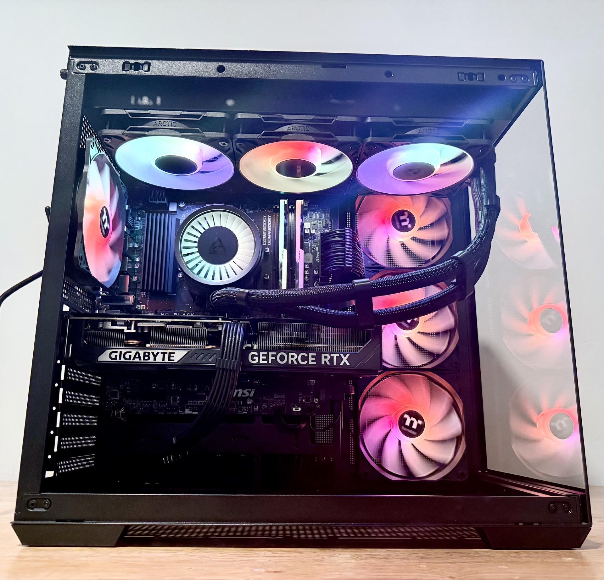 Thermaltake 380 GeForce RTX 5070 OC 12GB