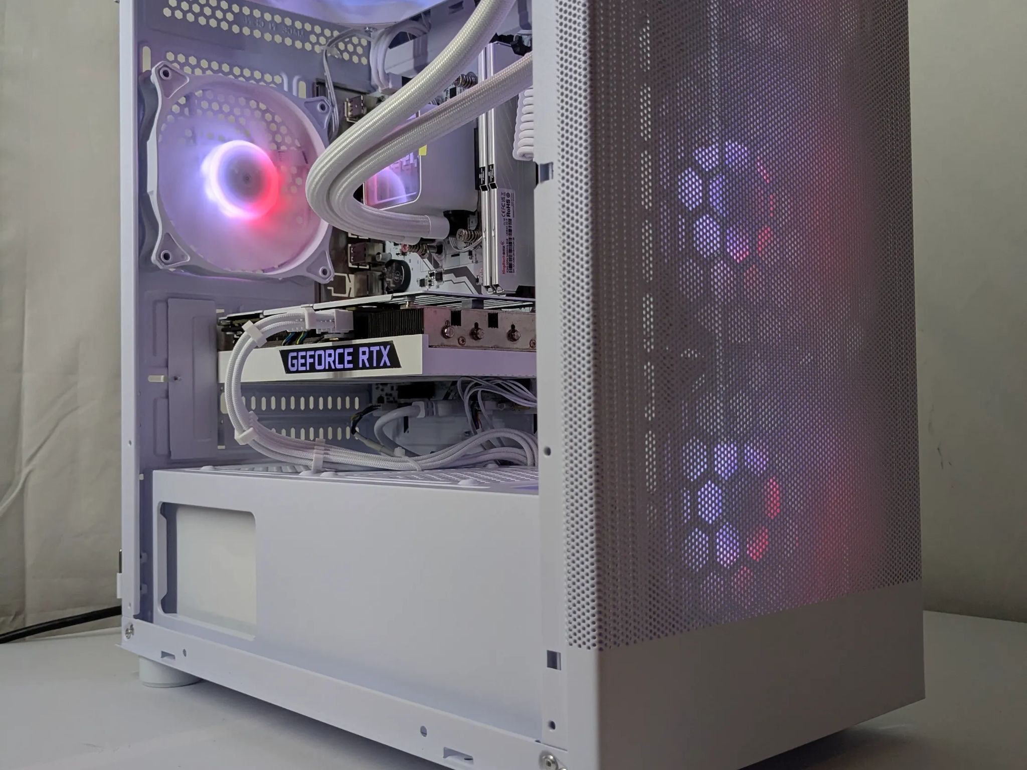 🔥 Whiteout Gaming Beast – RTX 3060Ti | 16GB DDR4 | 240mm AIO 🔥
