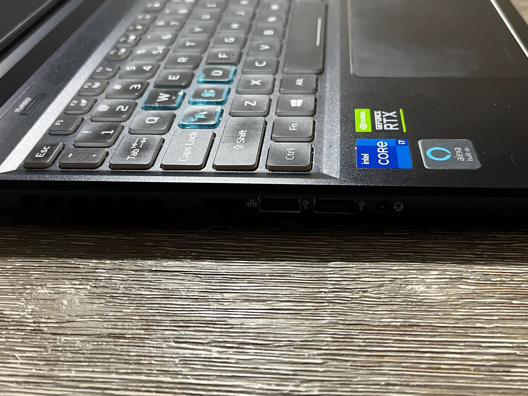 Acer RTX 3060 i7 11800 Laptop -1080p 144Hz 3ms 16GB RAM - 512GB SSD+1 TB SSD