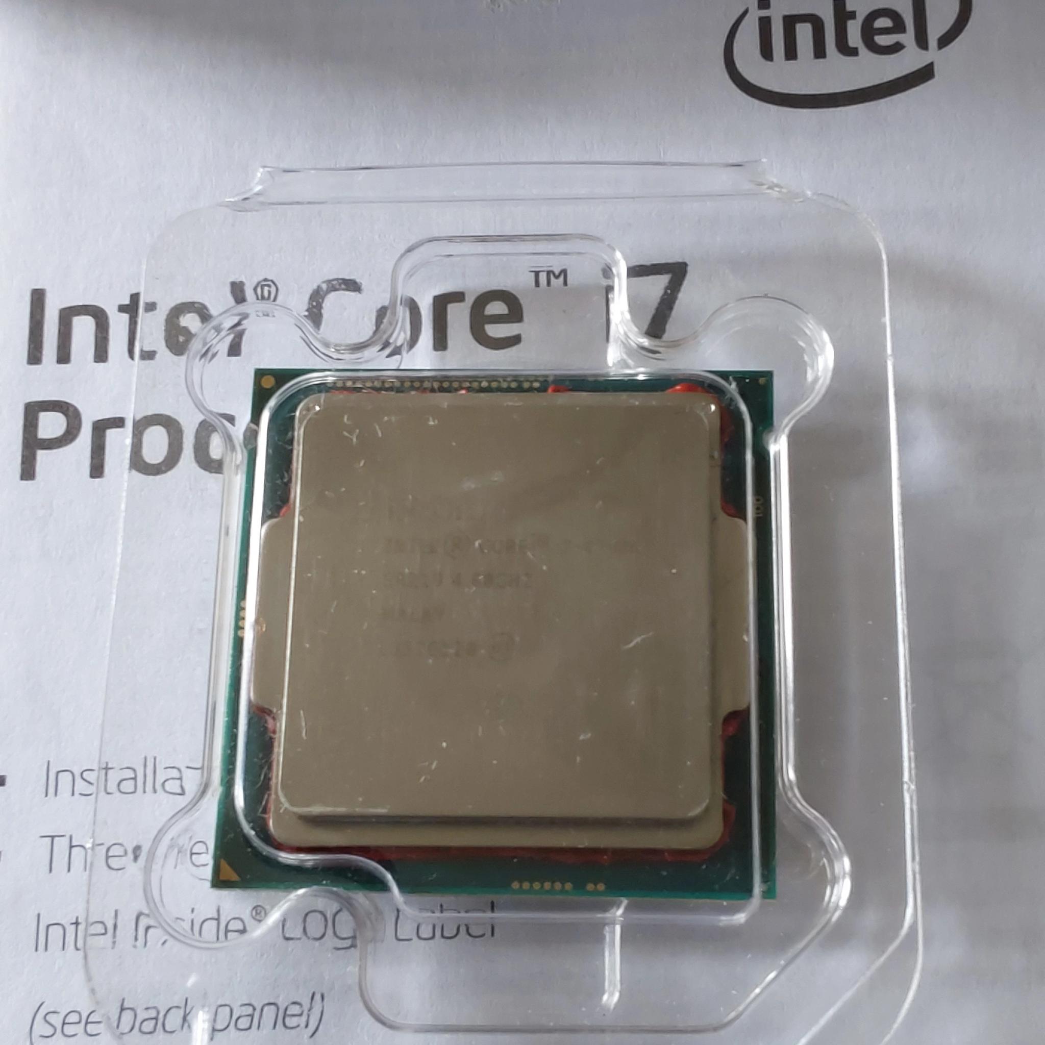 Intel i7 4790k 4.0GHz CPU and Heatsink/Fan in Original Retail Box