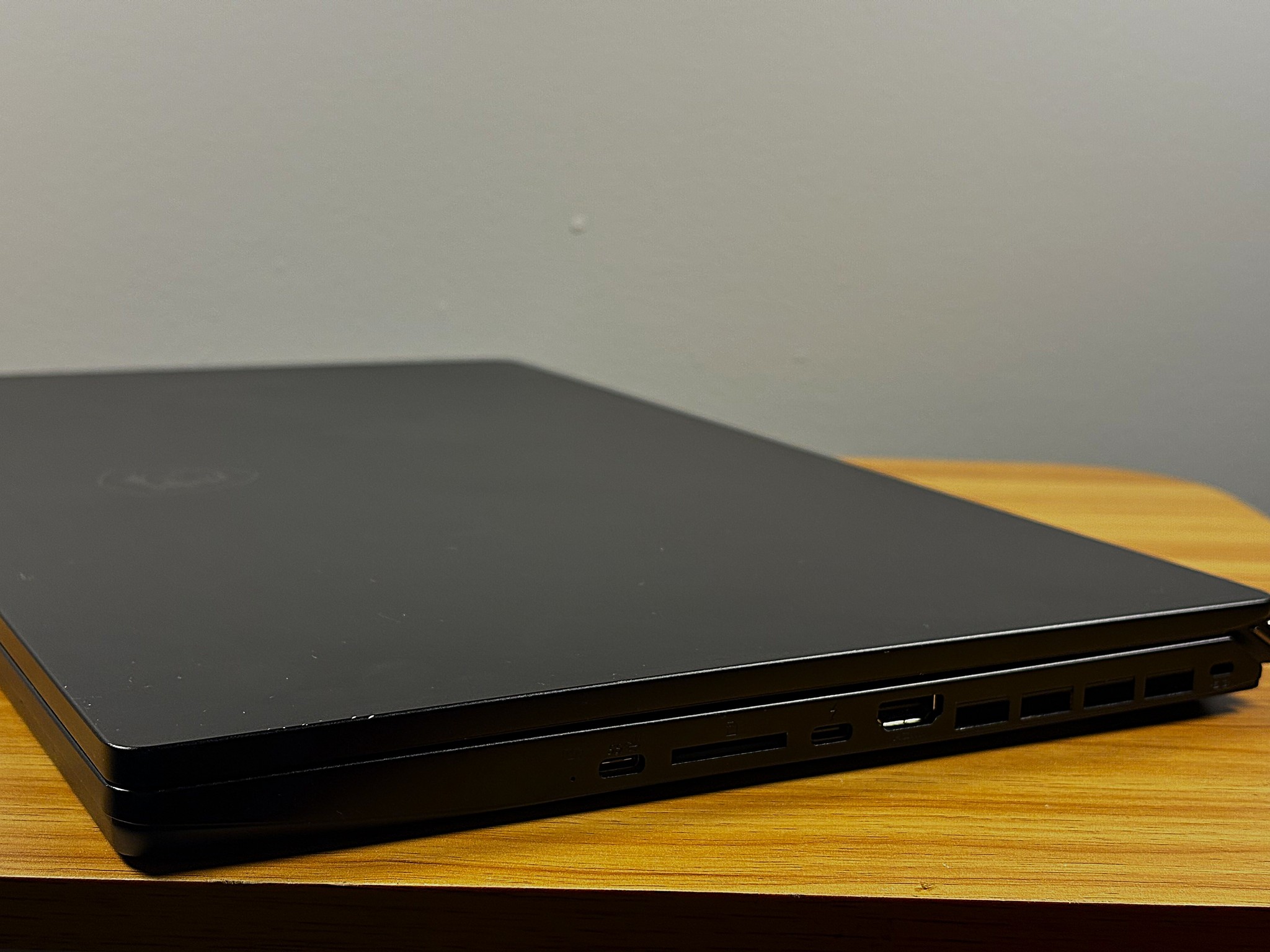 MIDRANGE GAMING LAPTOP ( i9, RTX 3070, 32GB). $999 OBO.