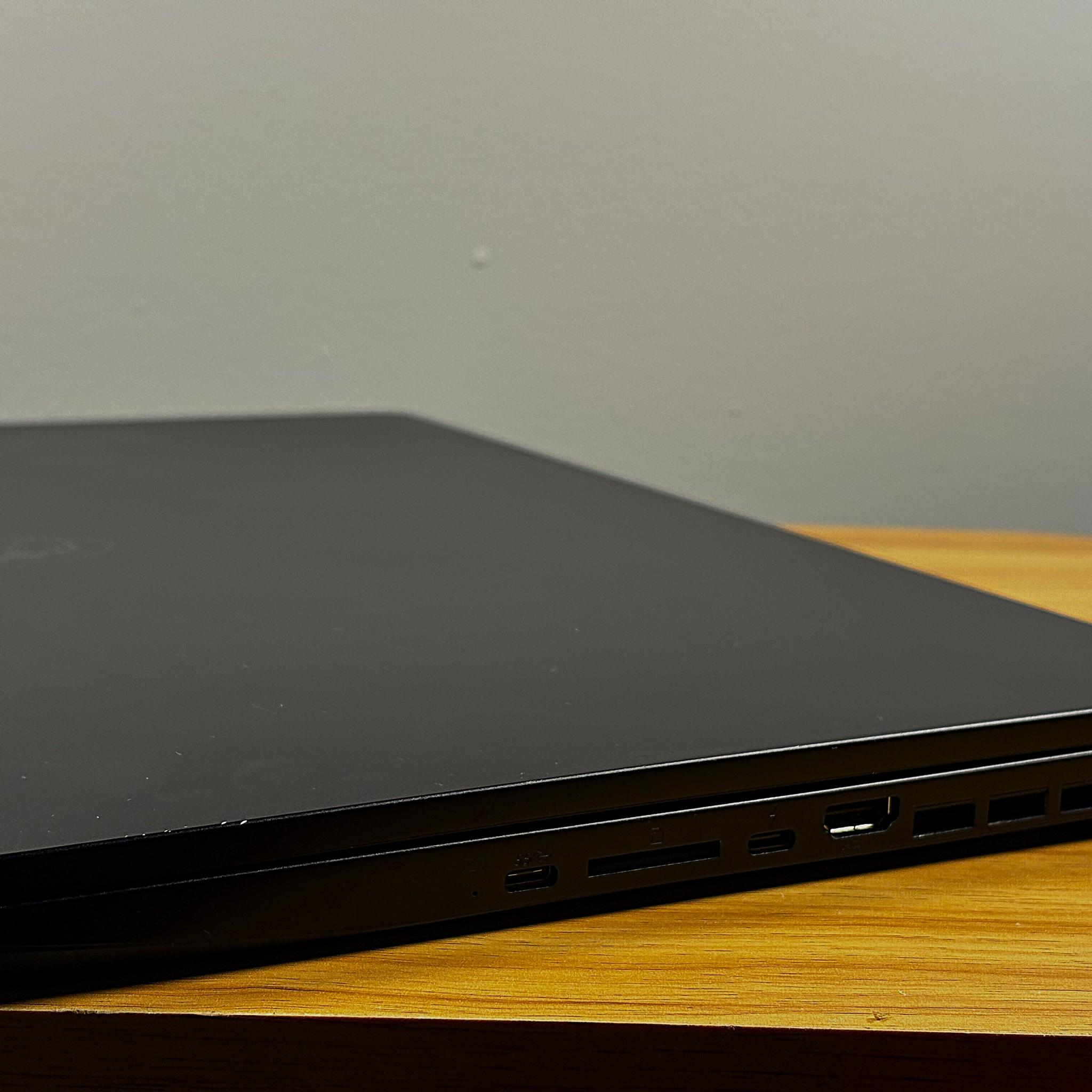 MIDRANGE GAMING LAPTOP ( i9, RTX 3070, 32GB). $999 OBO.