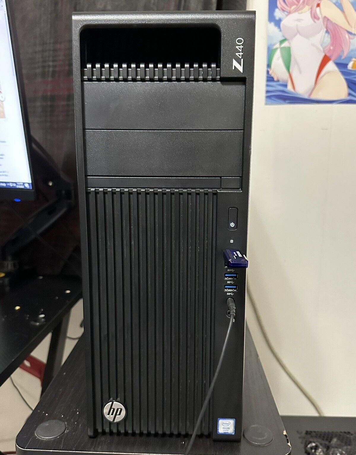 HP Z440 Workstation Xeon 2690V3 12-Core, RX 5700XT, 48GB RAM-2133MHZ, 1TB SSD