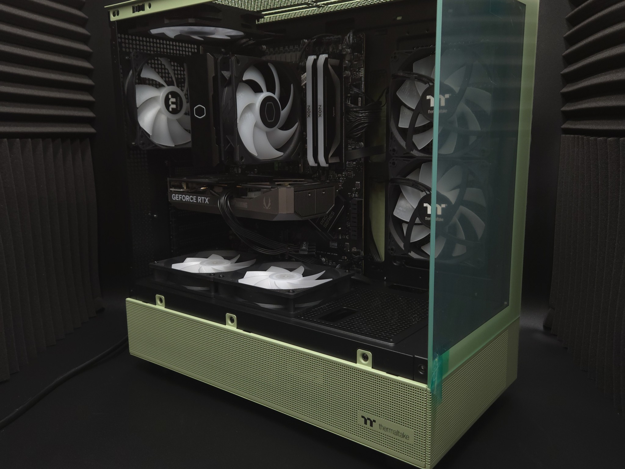 Custom Matcha Gaming PC | RTX 5060 | Ryzen 7 8700F | 32GB DDR5 | 1TB SSD