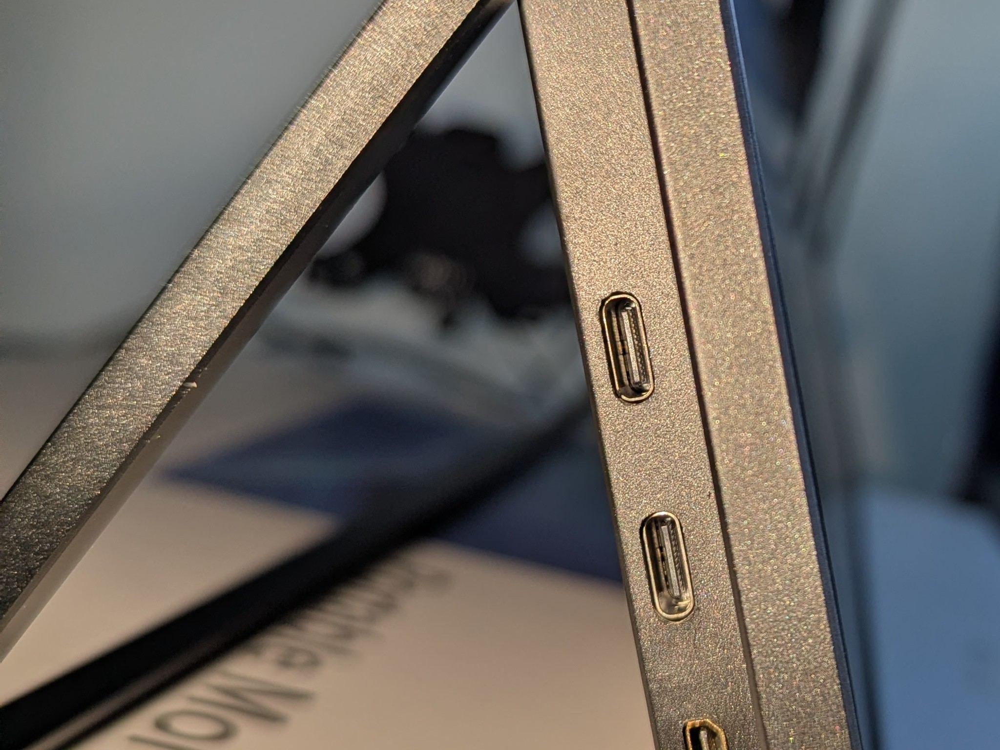 UPERFECT 18.5" Portable Gaming monitor | HDMI | USB-C | 100Hz Refresh Rate |  FHD 1080P | IPS