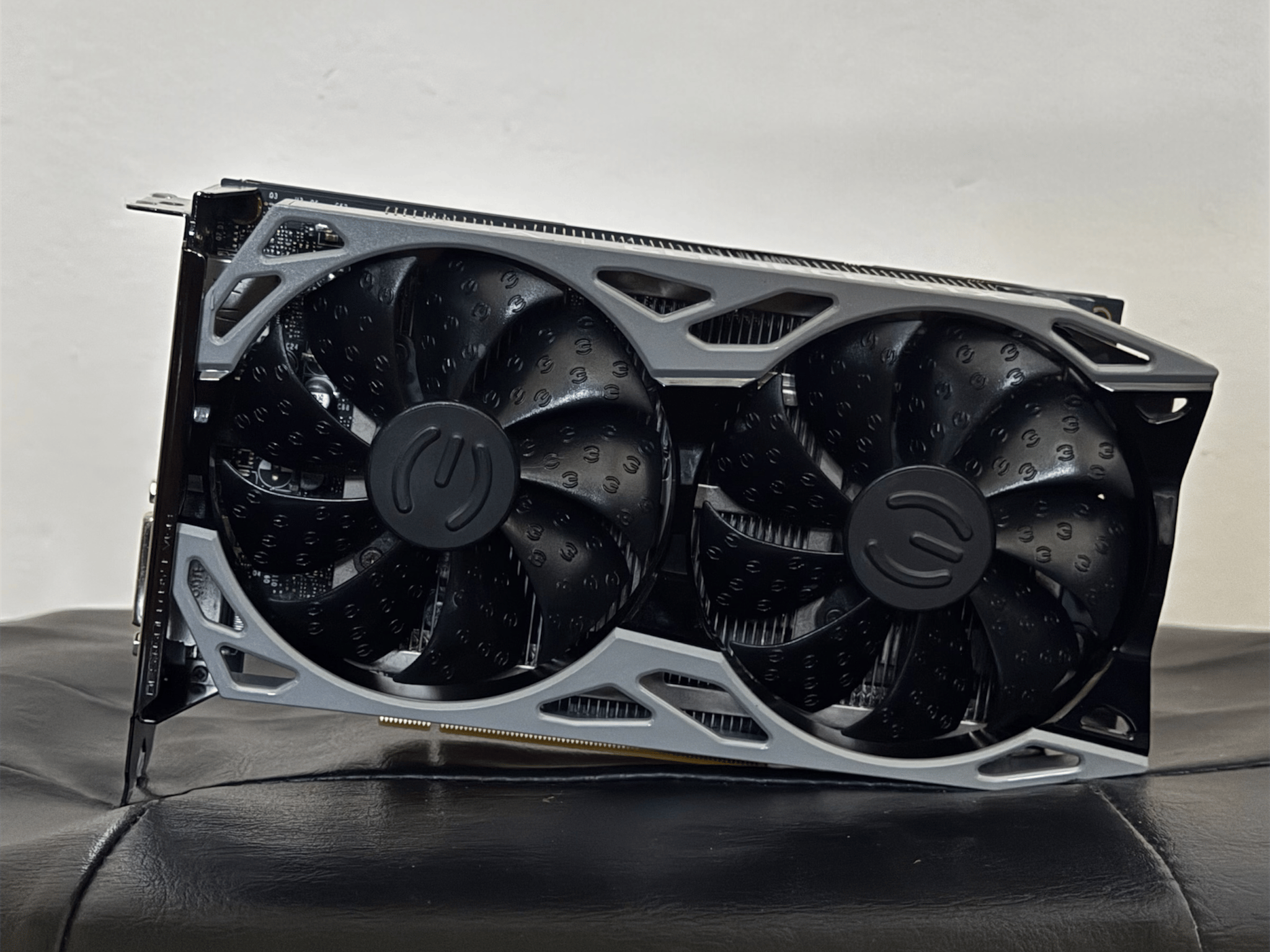 EVGA GTX 1660 Super - GDDR6 - 6GB