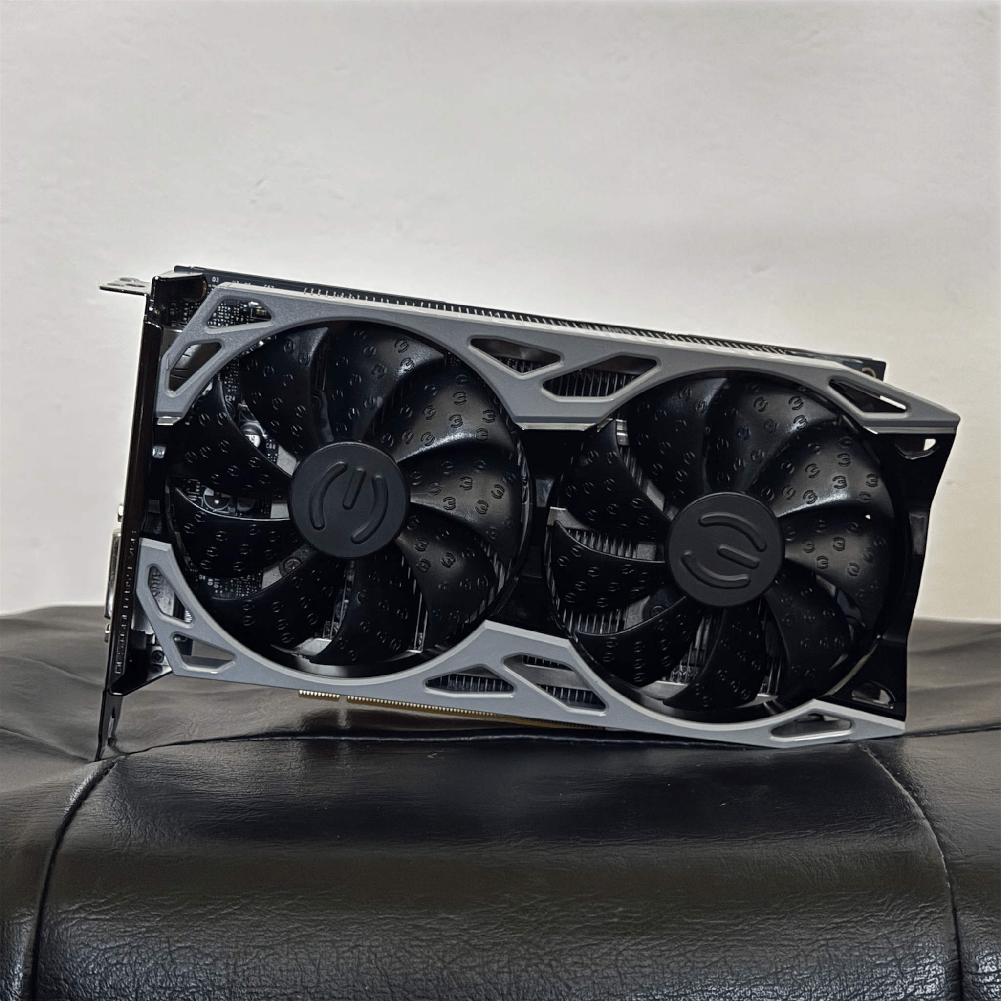 EVGA GTX 1660 Super - GDDR6 - 6GB