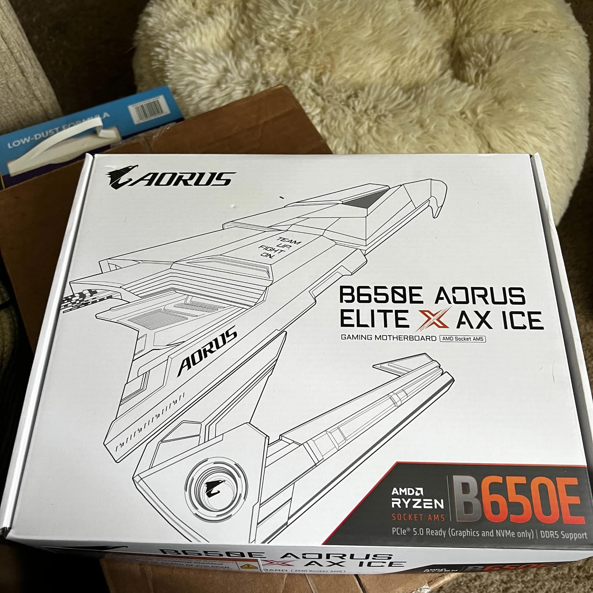 GIGABYTE B650E AORUS ELITE X AX ICE AM5 LGA 1718 AMD B650 ATX Motherboard