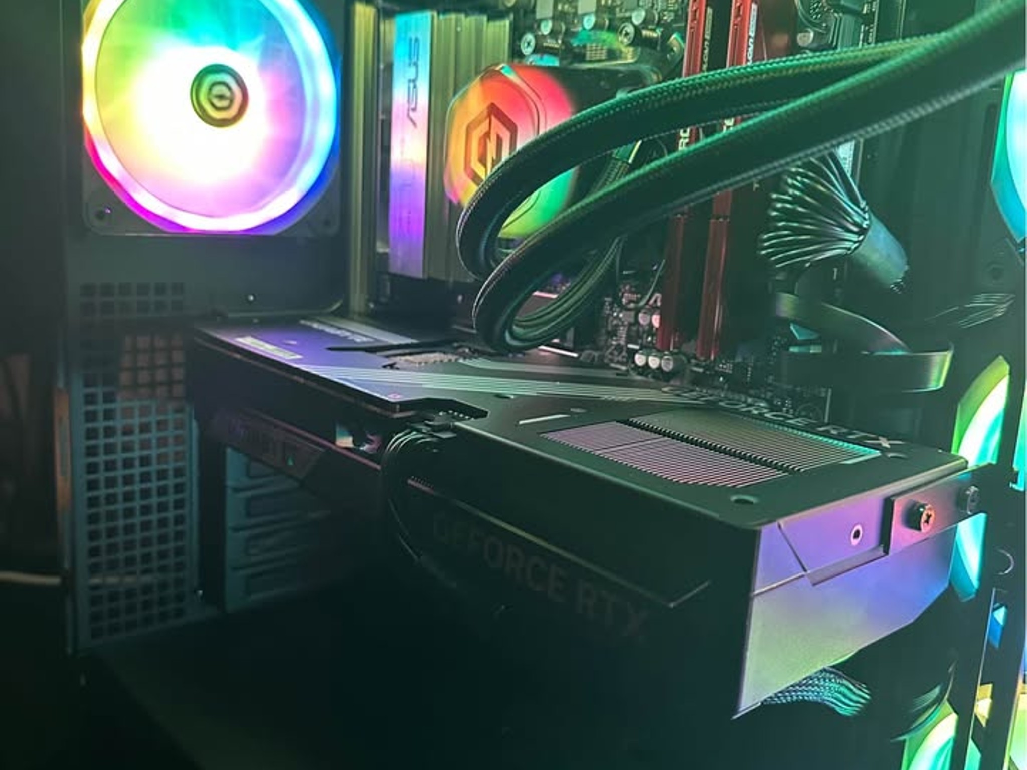 High End Desktop Gaming PC (9800X3D + 32GB DDR5 + 5070Ti)