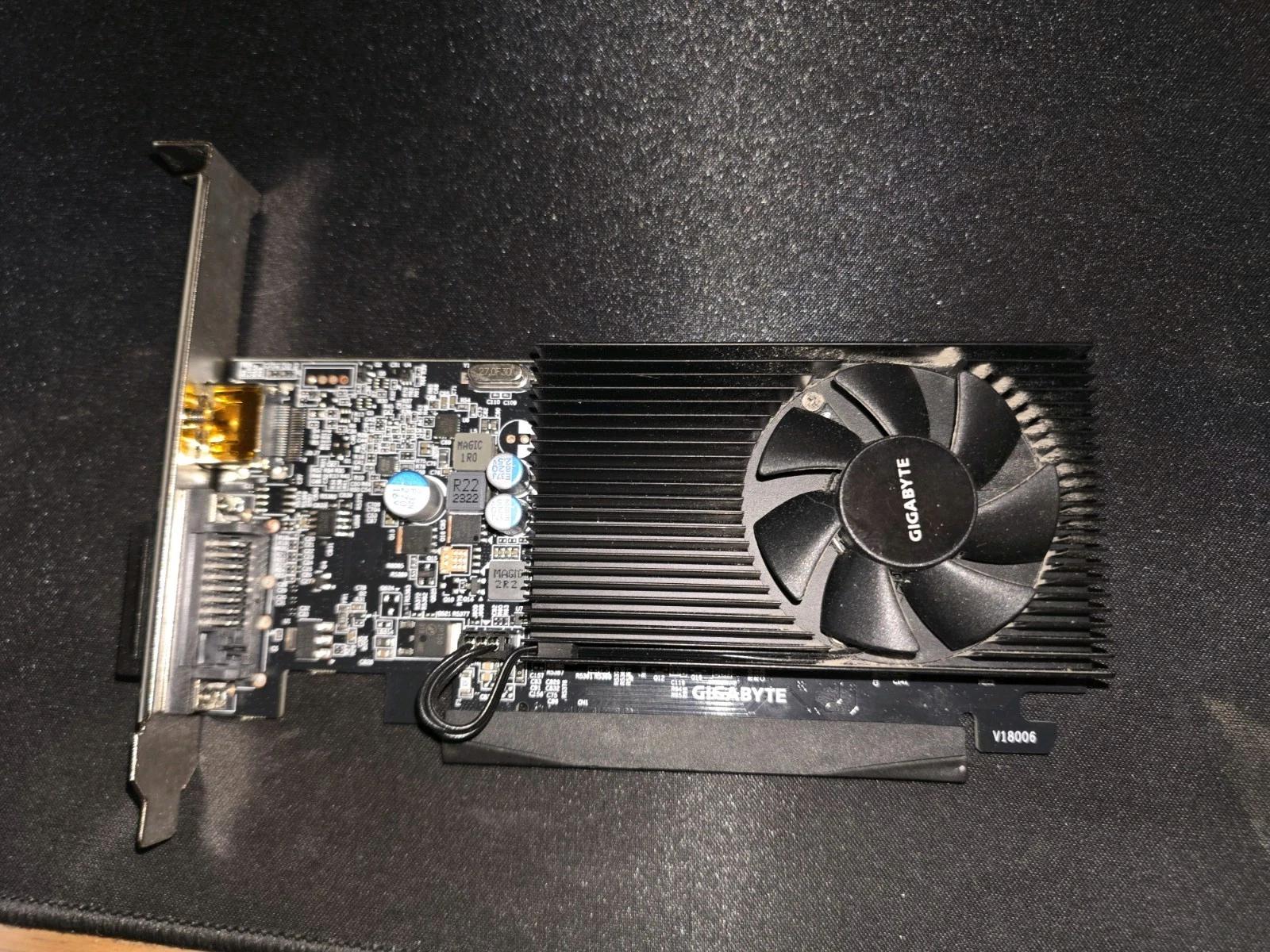 GIGABYTE GV-N1030D4-2GL - Image 1