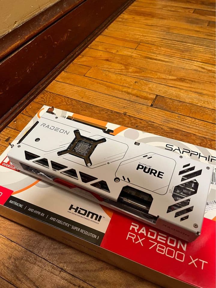 Sapphire Pure AMD Radeon RX 7800XT 16GB
