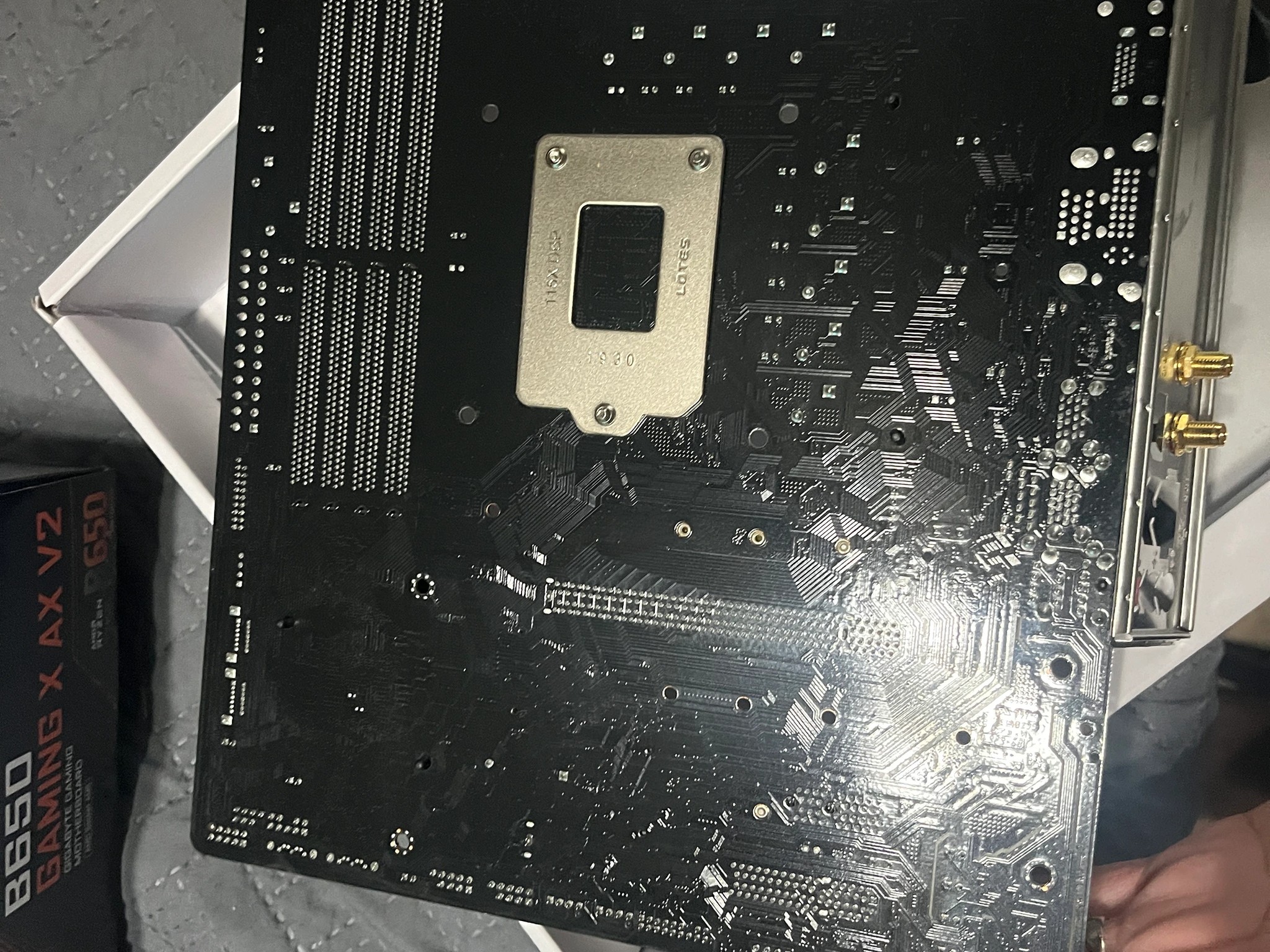 ASRock B365M IB-R Motherboard with Intel i5 9400F 2.9 Ghz CPU and 64 GB of DDR4 2666 Crucial Ram