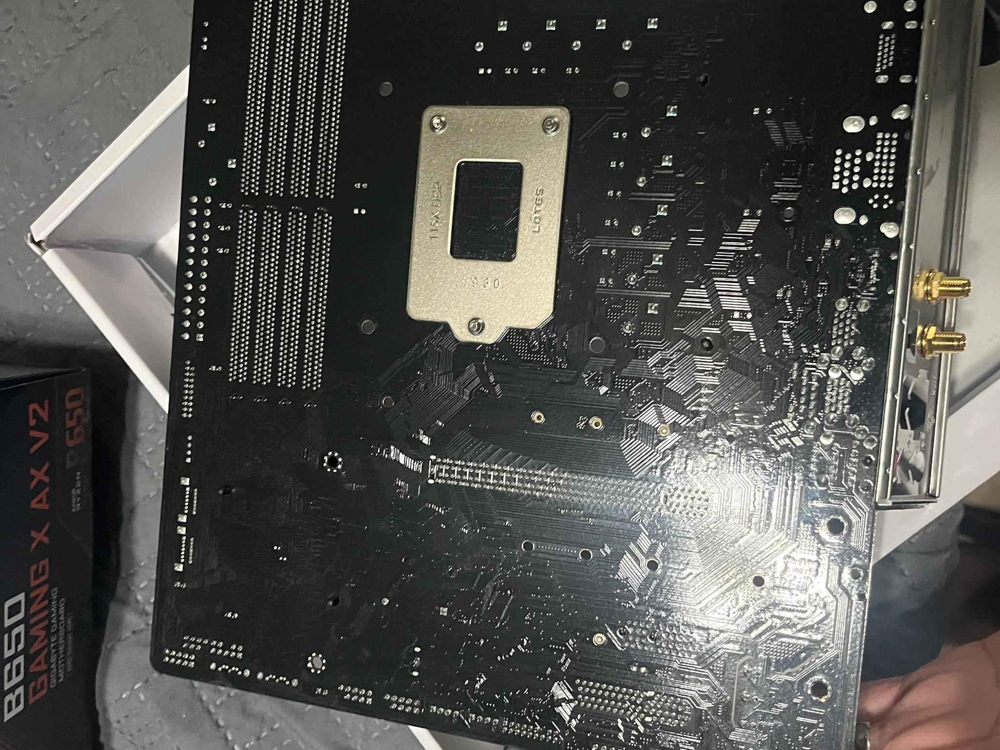 ASRock B365M IB-R Motherboard with Intel i5 9400F 2.9 Ghz CPU and 64 GB of DDR4 2666 Crucial Ram