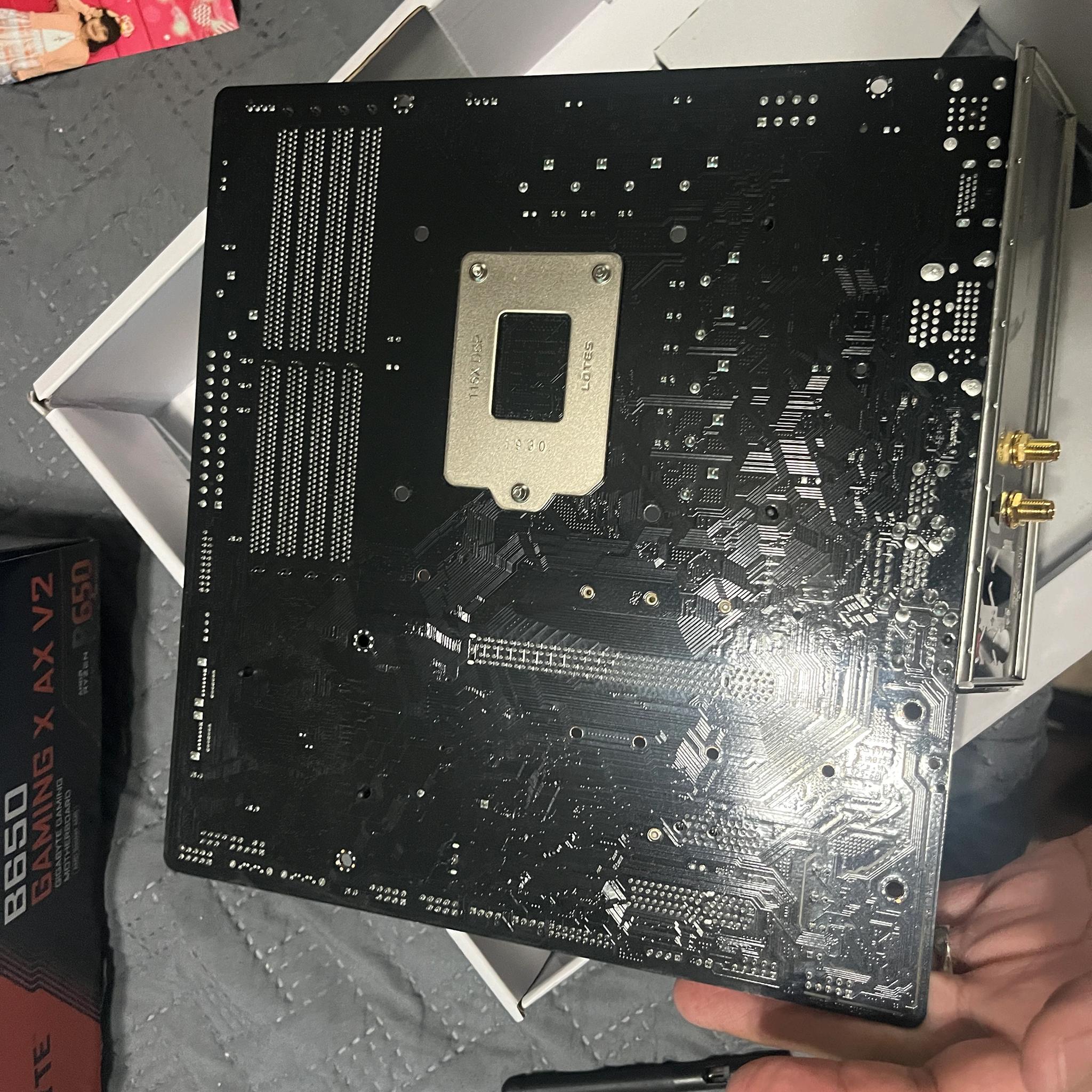 ASRock B365M IB-R Motherboard with Intel i5 9400F 2.9 Ghz CPU and 64 GB of DDR4 2666 Crucial Ram