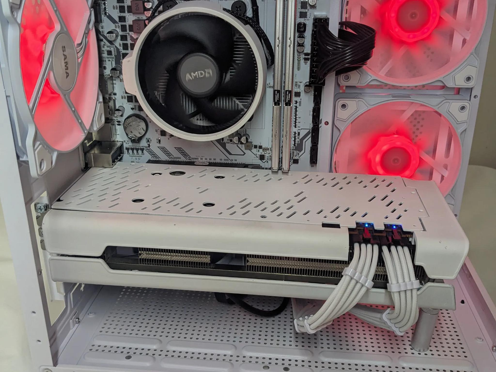 Ryzen 7 | RX 5700 | 16 GB RAM | Windows 11 home