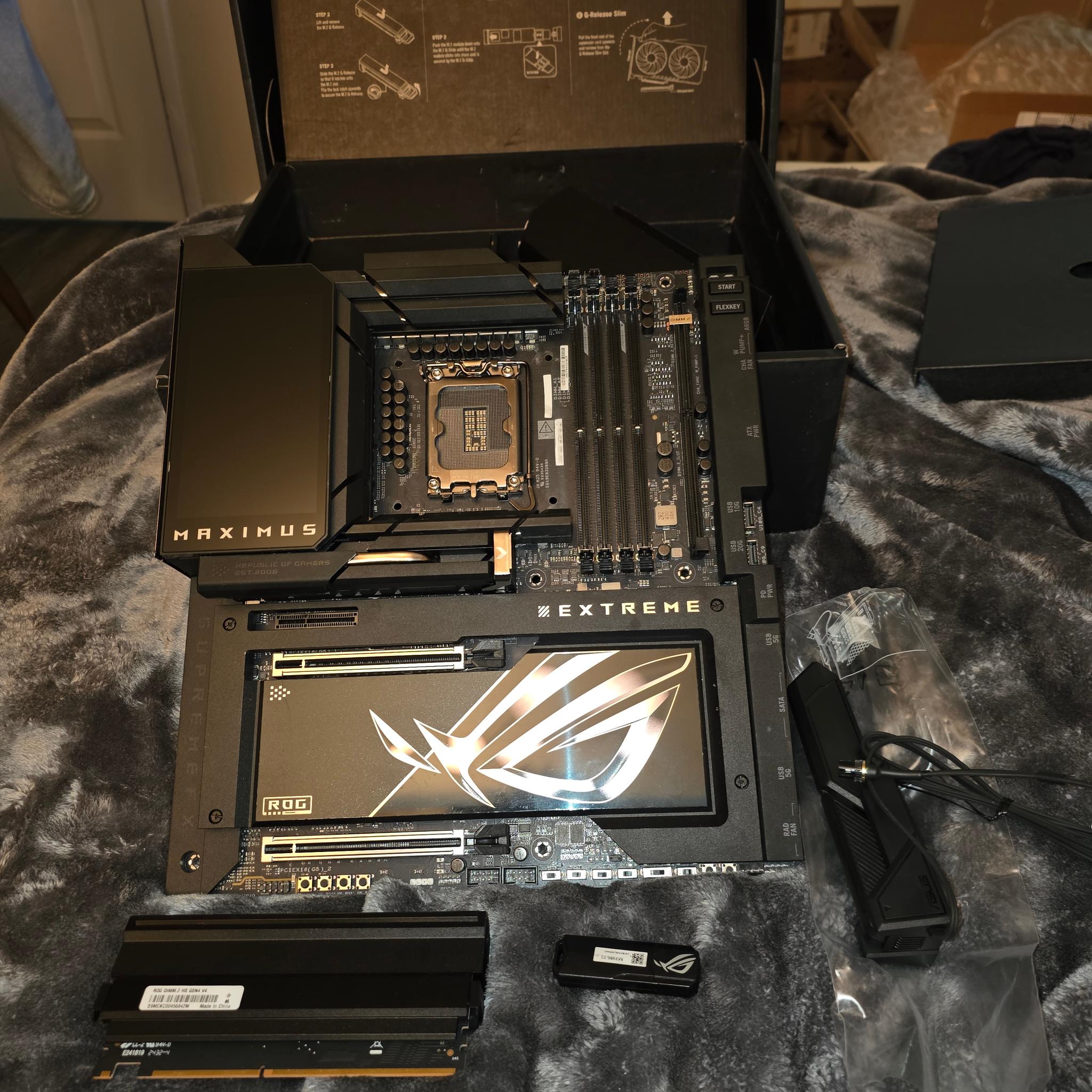 ASUS ROG MAXIMUS Z890 EXTREME Intel LGA 1851 E-ATX + 270 K plus + 512 Gb READ DESCRIPTION