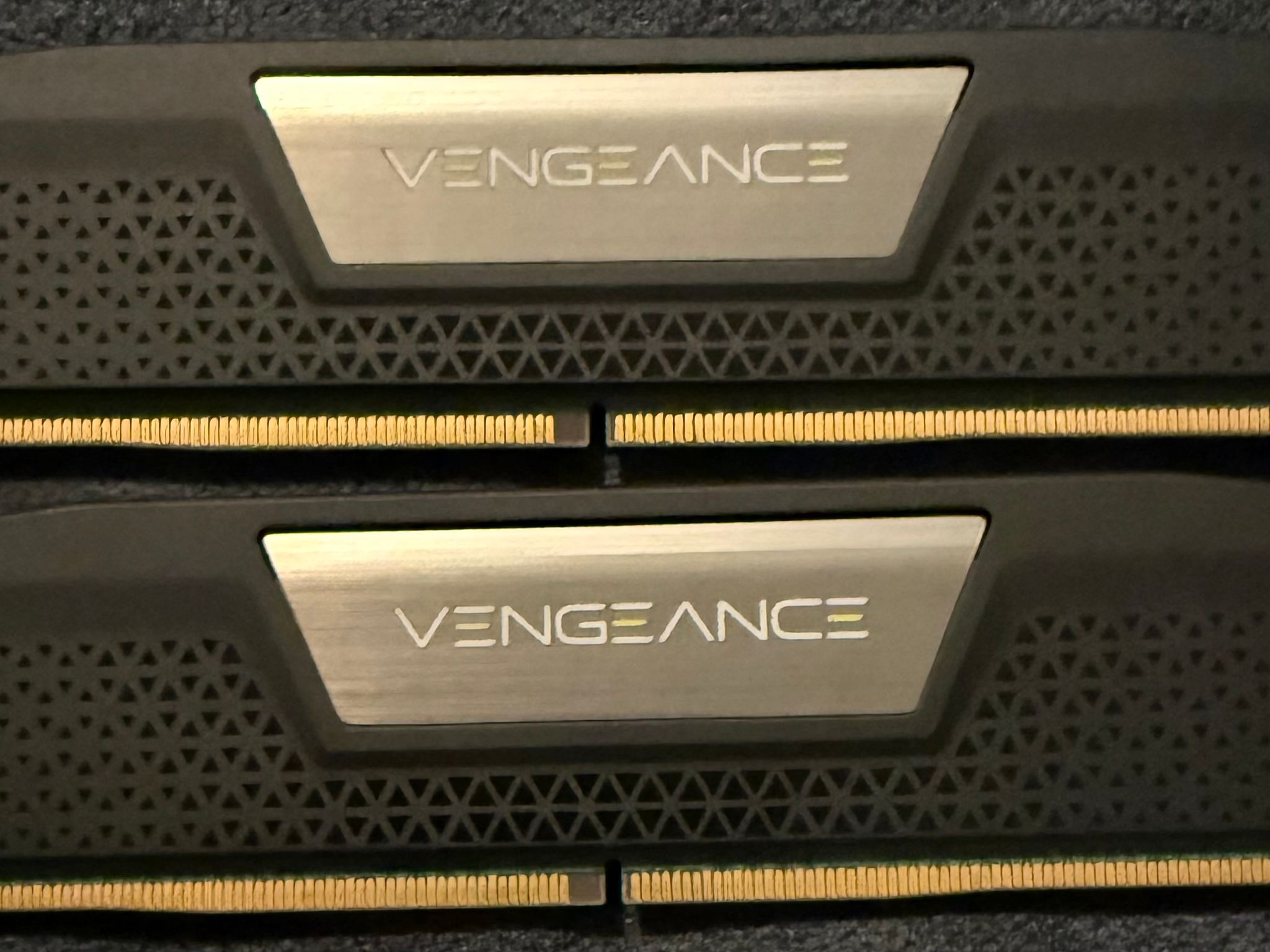 Corsair Vengeance 32GB (2x16GB) DDR5 5600MHz CL36 Memory Kit Black - Like New
