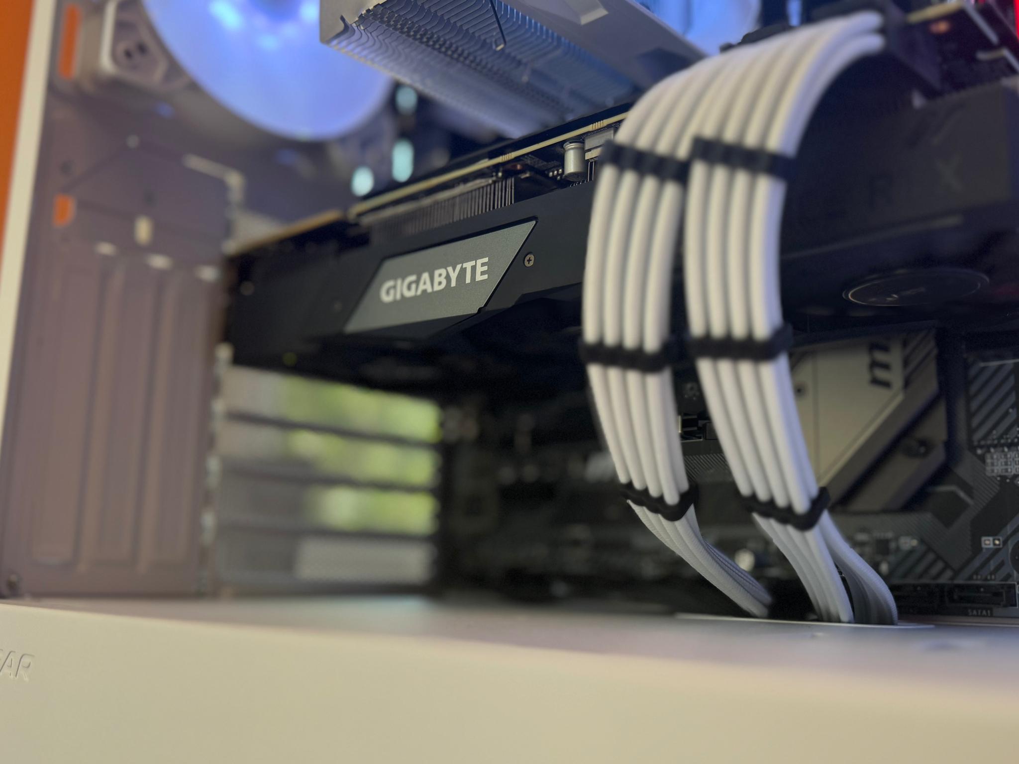 ❄️RTX 2070 Super | Ryzen 7 2700 | 16GB DDR4 | 1TB SSD❄️