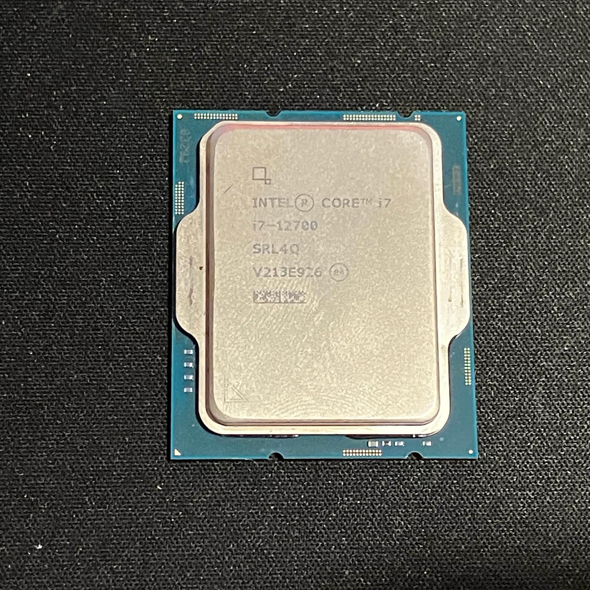 Intel i7-12700