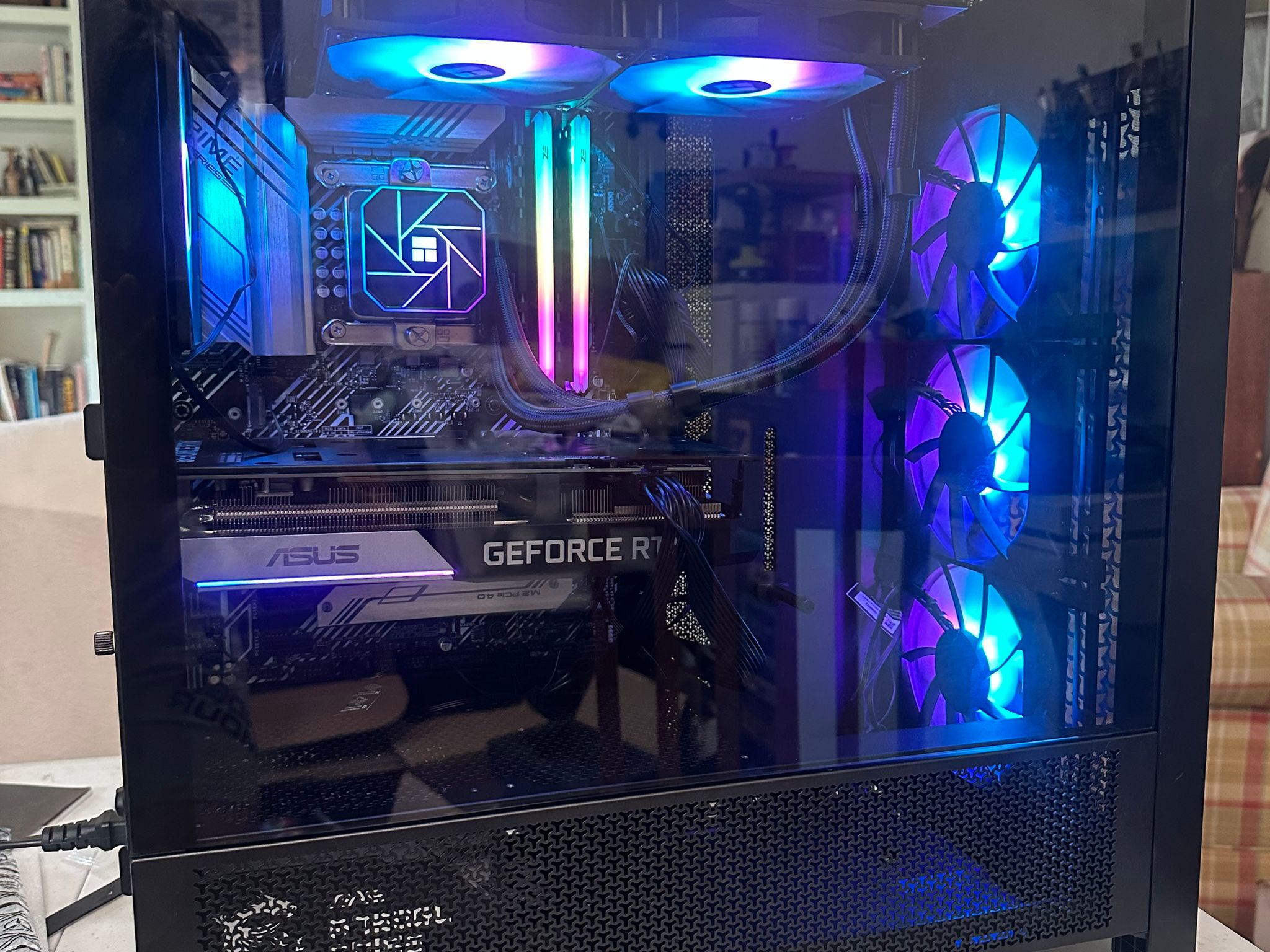 GeForce RTX 3060 Ti Custom Gaming PC - Core i7-11700K