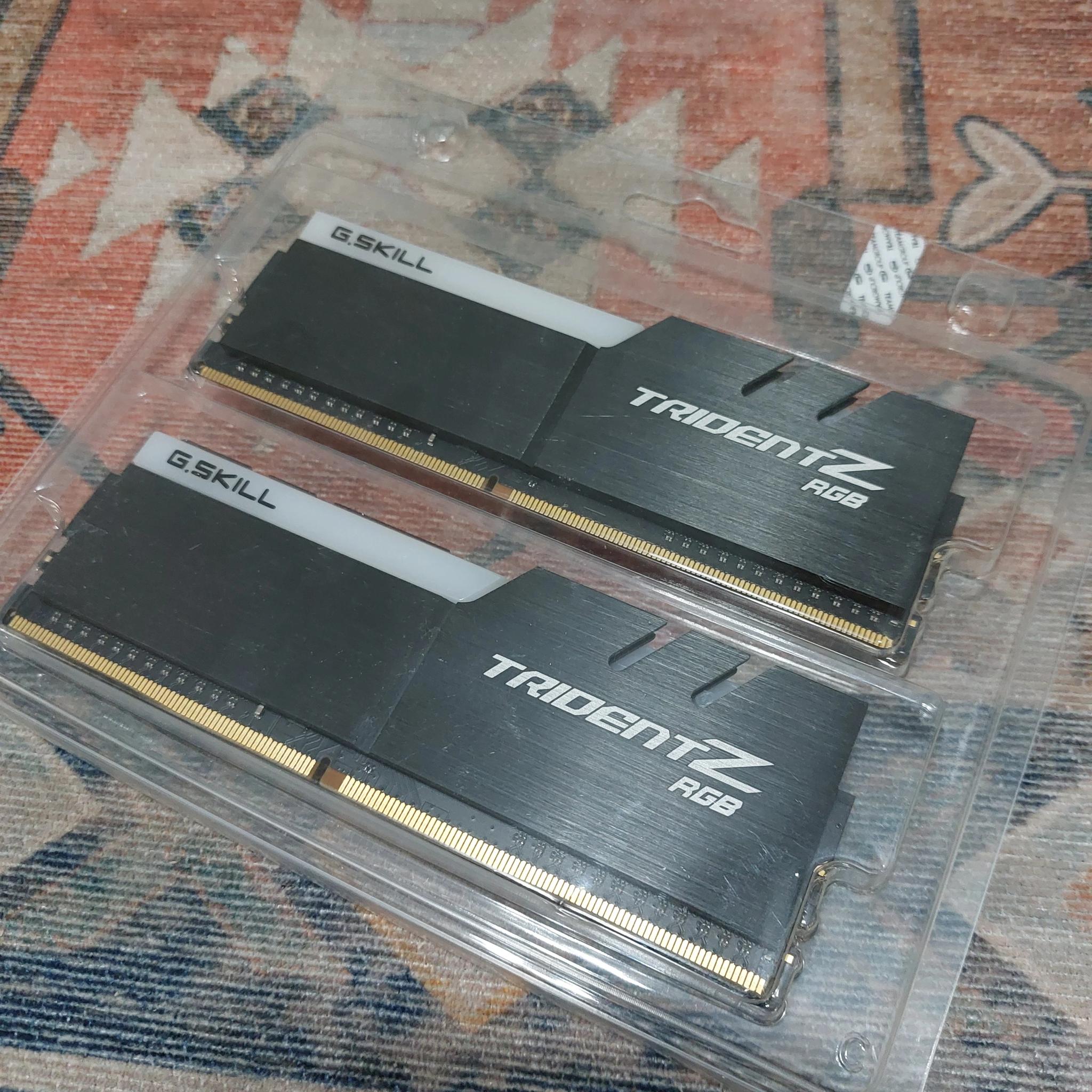 G.Skill Trident Z RGB 16GB (2 x 8GB) DDR4-3200 PC4-25600 CL16 Dual Channel Desktop Memory Kit
