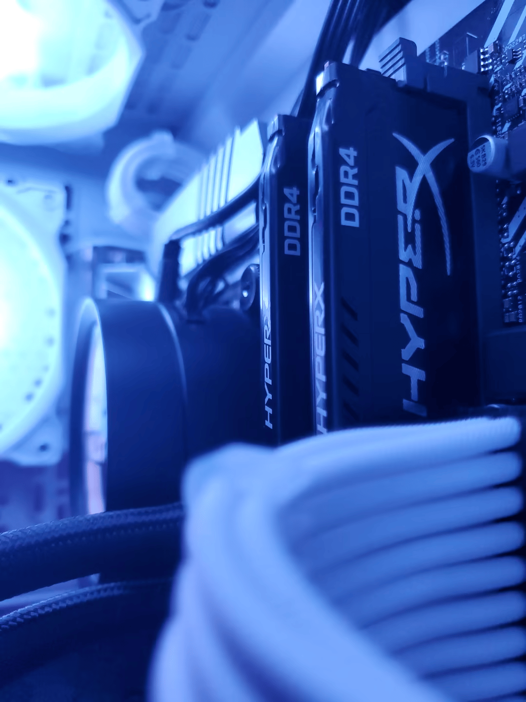 Dusk | RTX 3060Ti -  i5 10600k - 32GB Ram